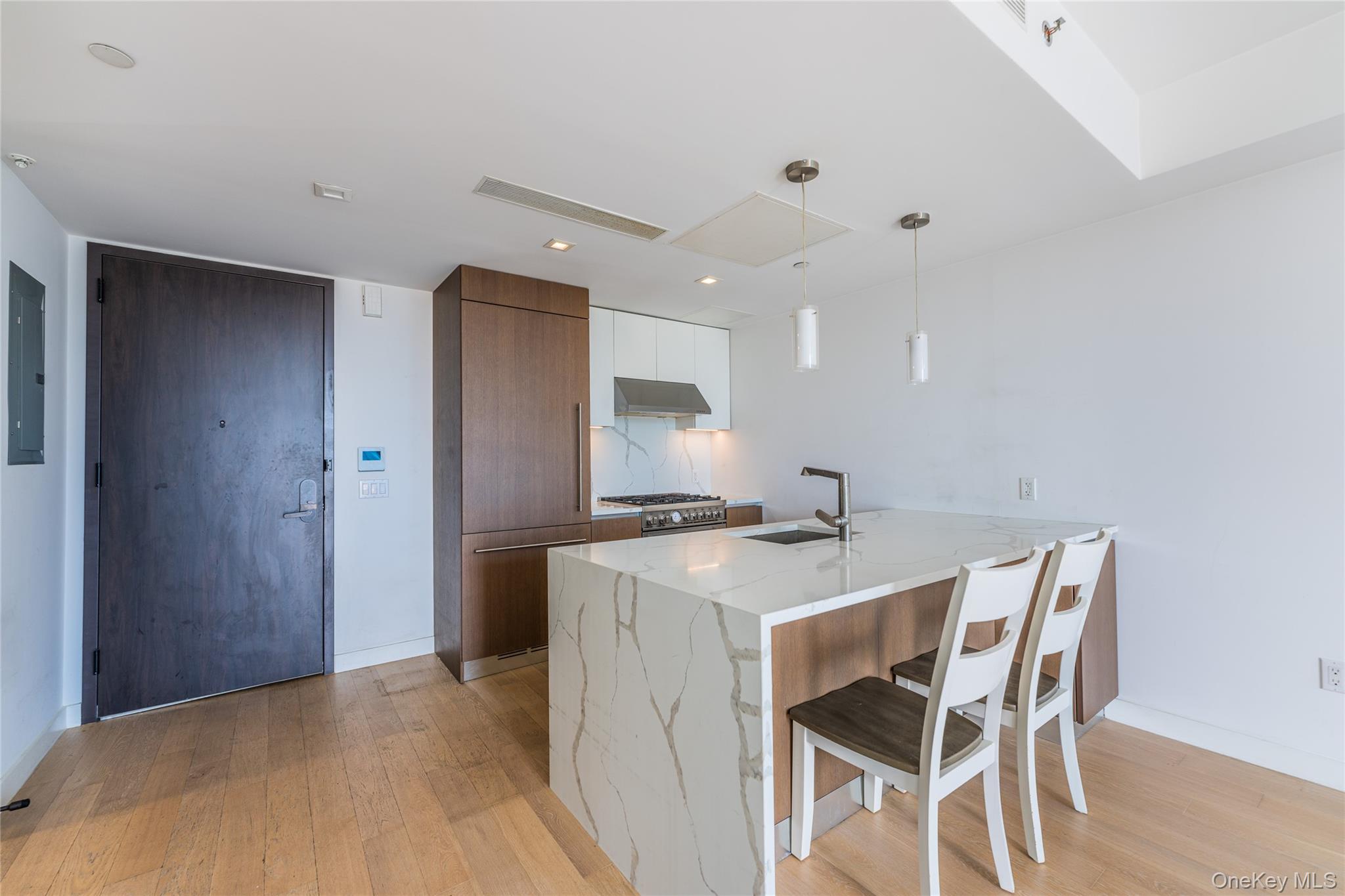 #7 photo, 33-66 Farrington St, クイーンズ区 Flushing , NY 11354