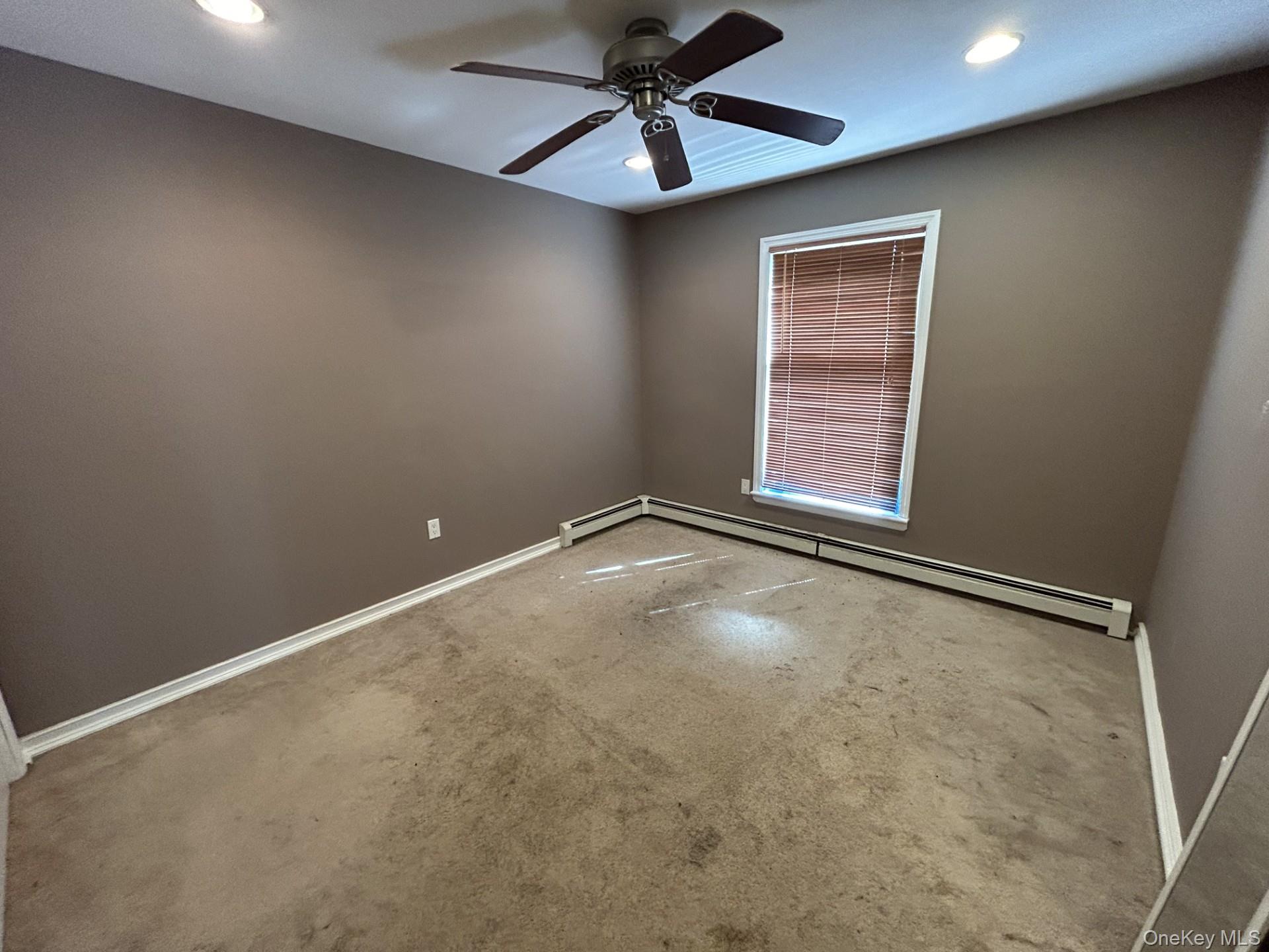 #12 photo, 24 Kimberly Court, サフォーク郡 Baiting Hollow , NY 11933