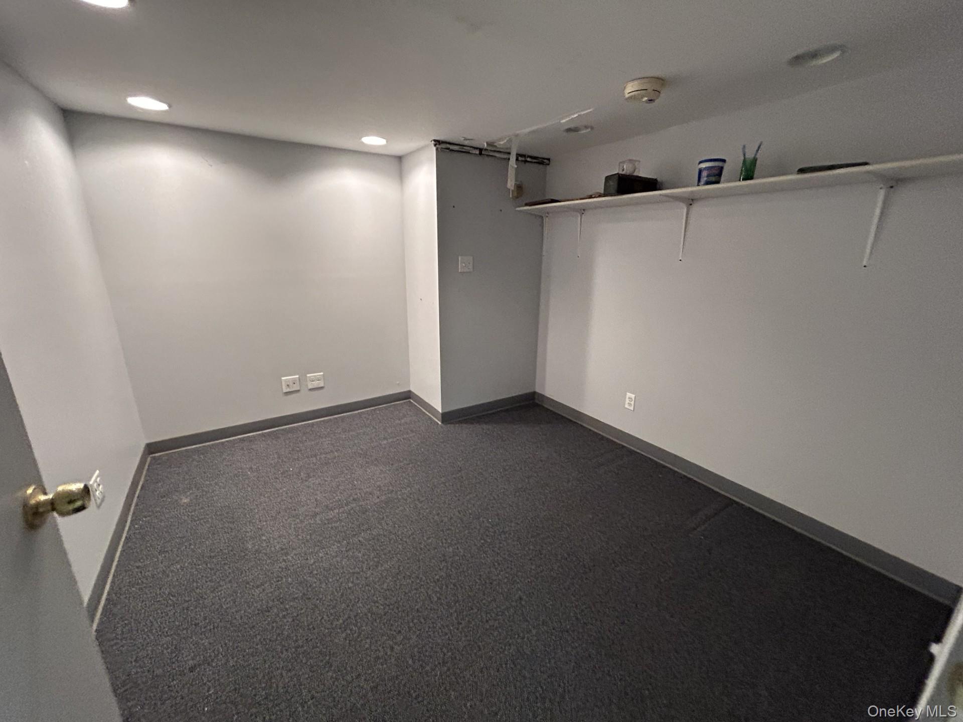 #18 photo, 24 Kimberly Court, サフォーク郡 Baiting Hollow , NY 11933