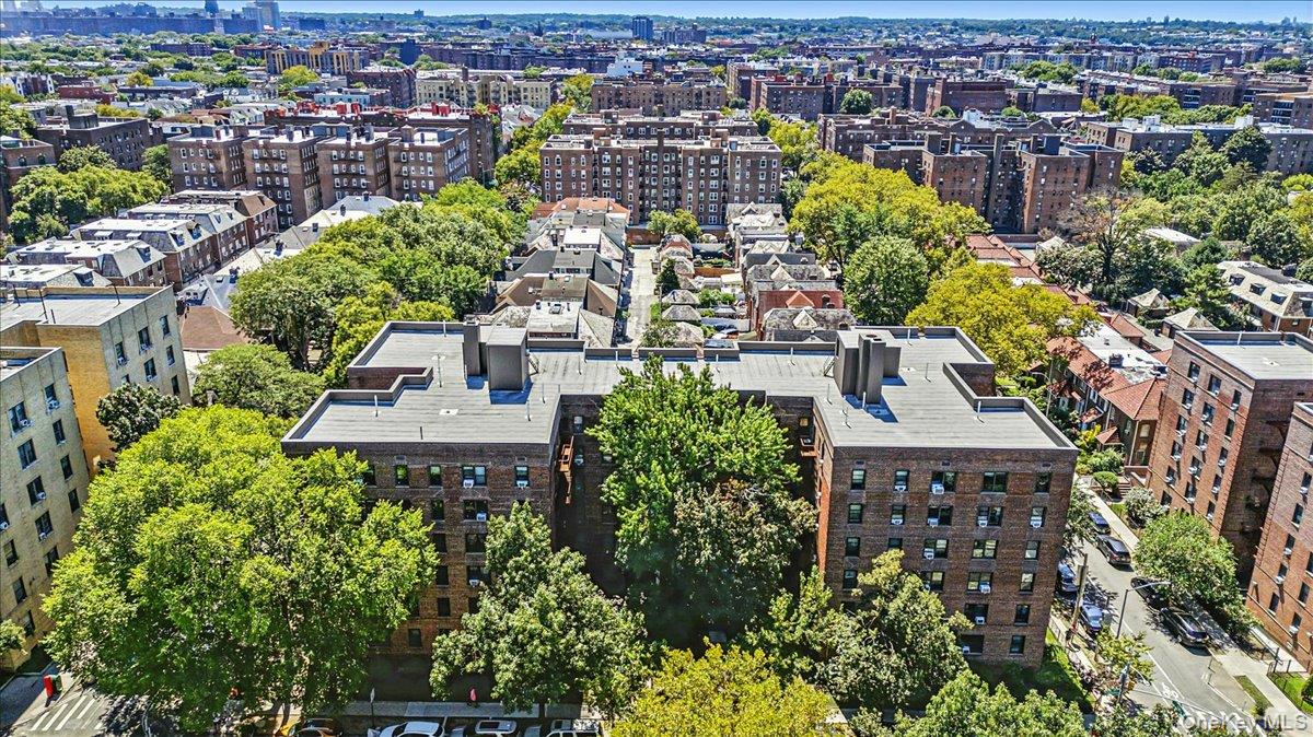 #2 photo, 88-10 34Th Avenue, クイーンズ区 Jackson Heights , NY 11372