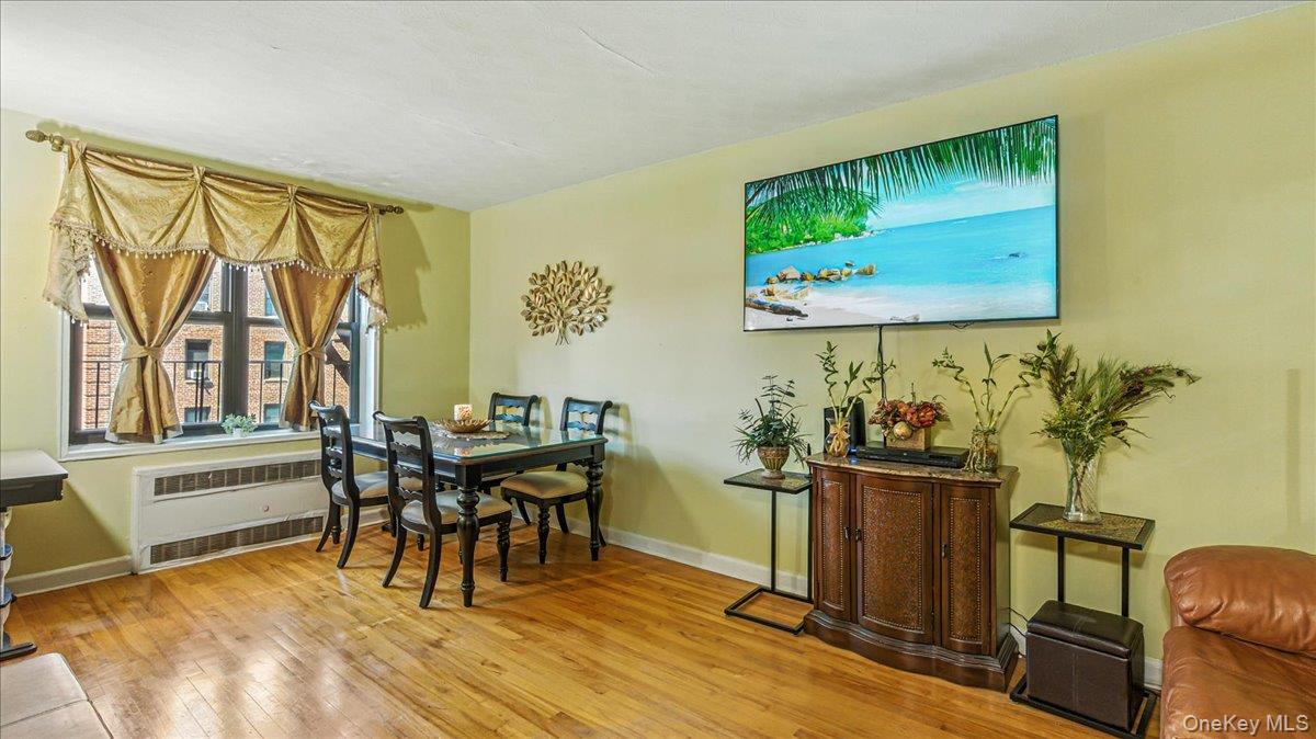 #5 photo, 88-10 34Th Avenue, クイーンズ区 Jackson Heights , NY 11372