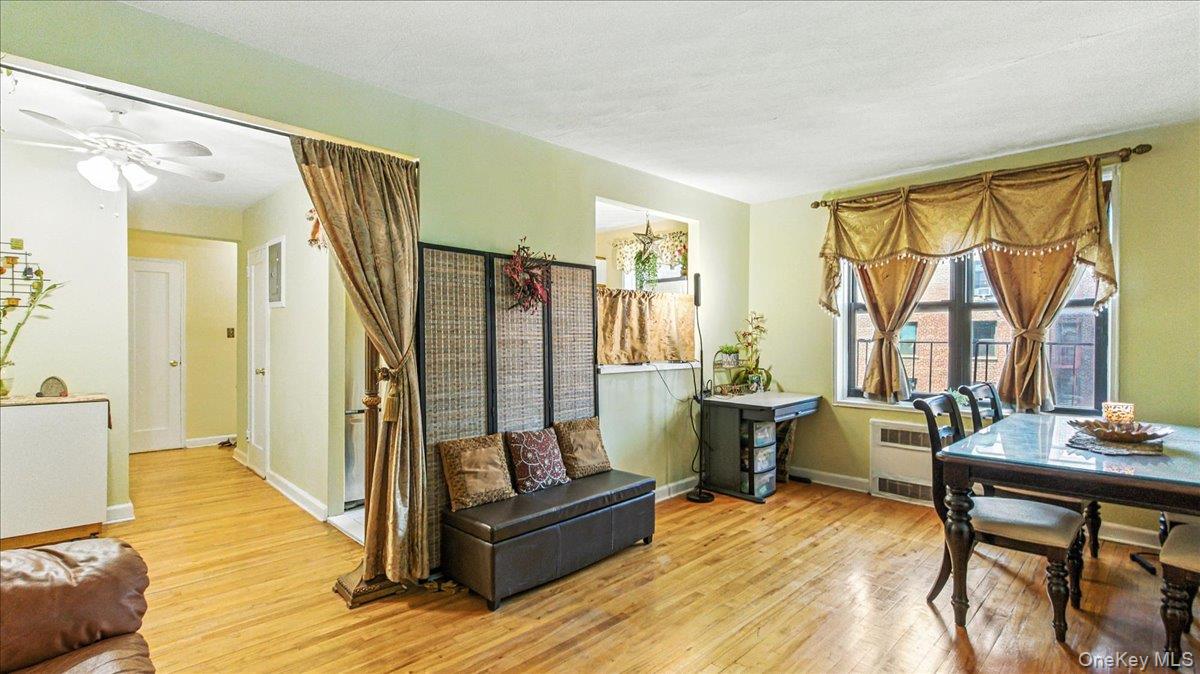 #8 photo, 88-10 34Th Avenue, クイーンズ区 Jackson Heights , NY 11372