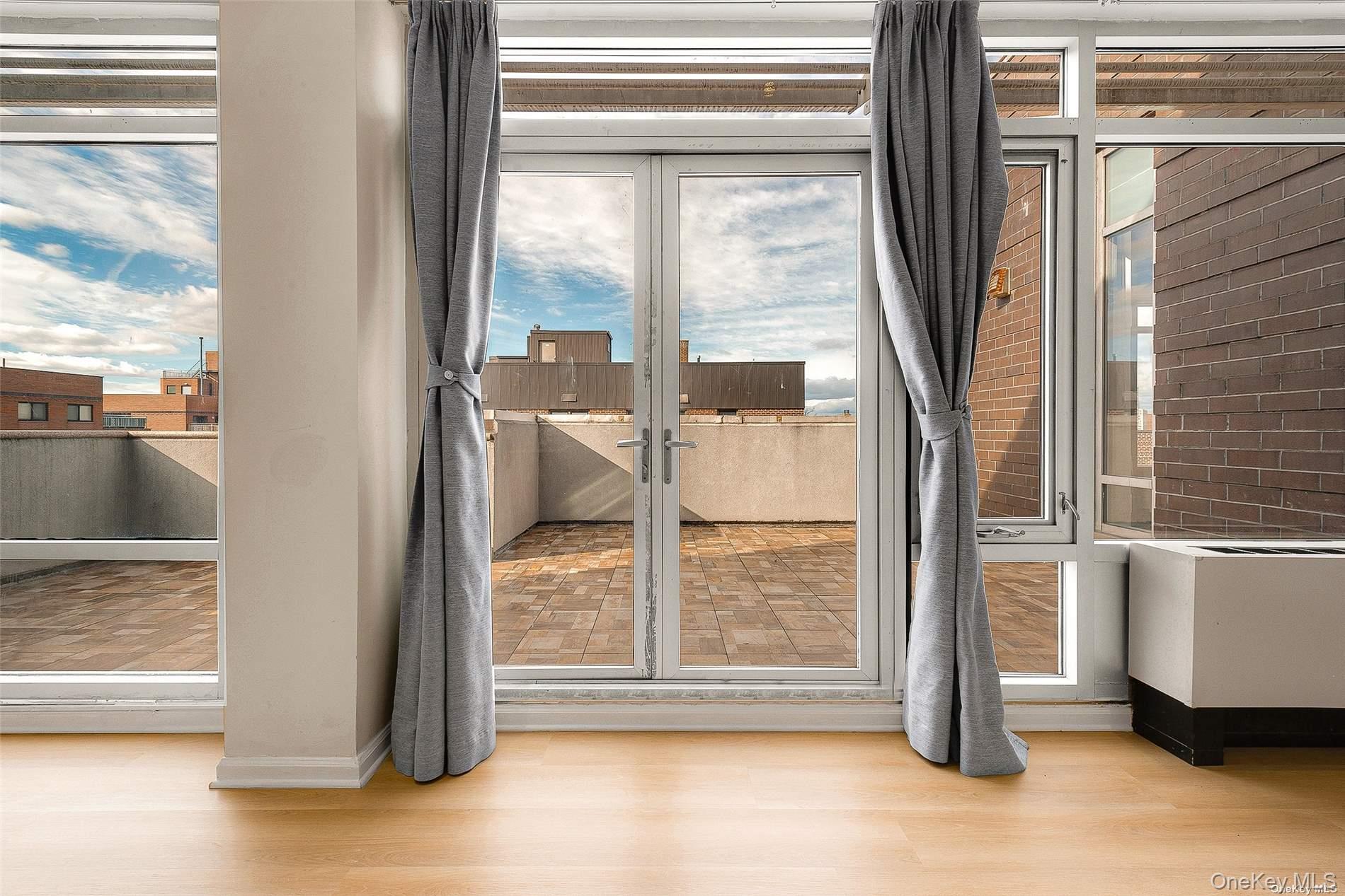 #16 photo, 95-08 65th Road, クイーンズ区 Rego Park , NY 11374