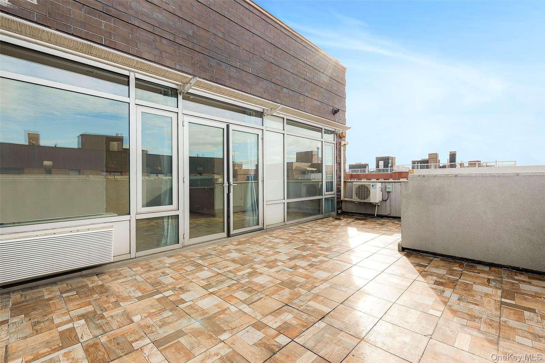 #18 photo, 95-08 65th Road, クイーンズ区 Rego Park , NY 11374