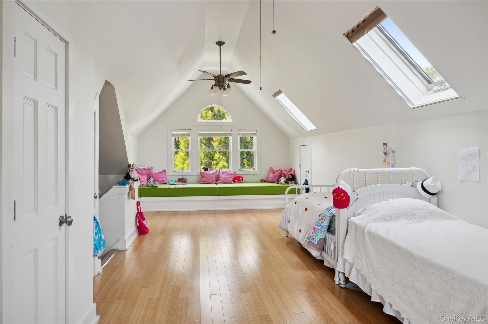 #17 photo, 409 Old Canoe Place Road, サフォーク郡 Southampton , NY 11968