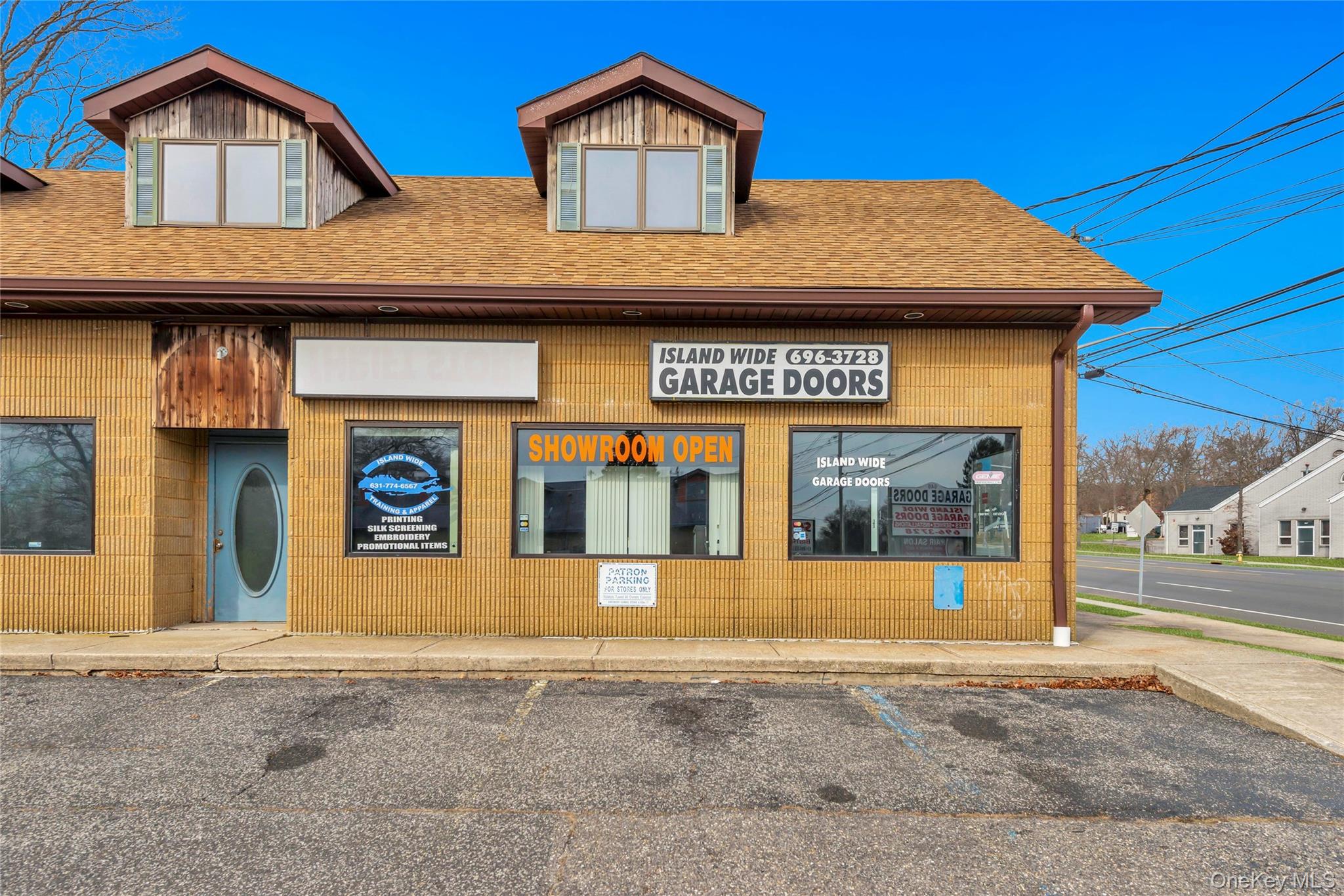 #1 photo, 648 Horseblock Road, サフォーク郡 Farmingville , NY 11738