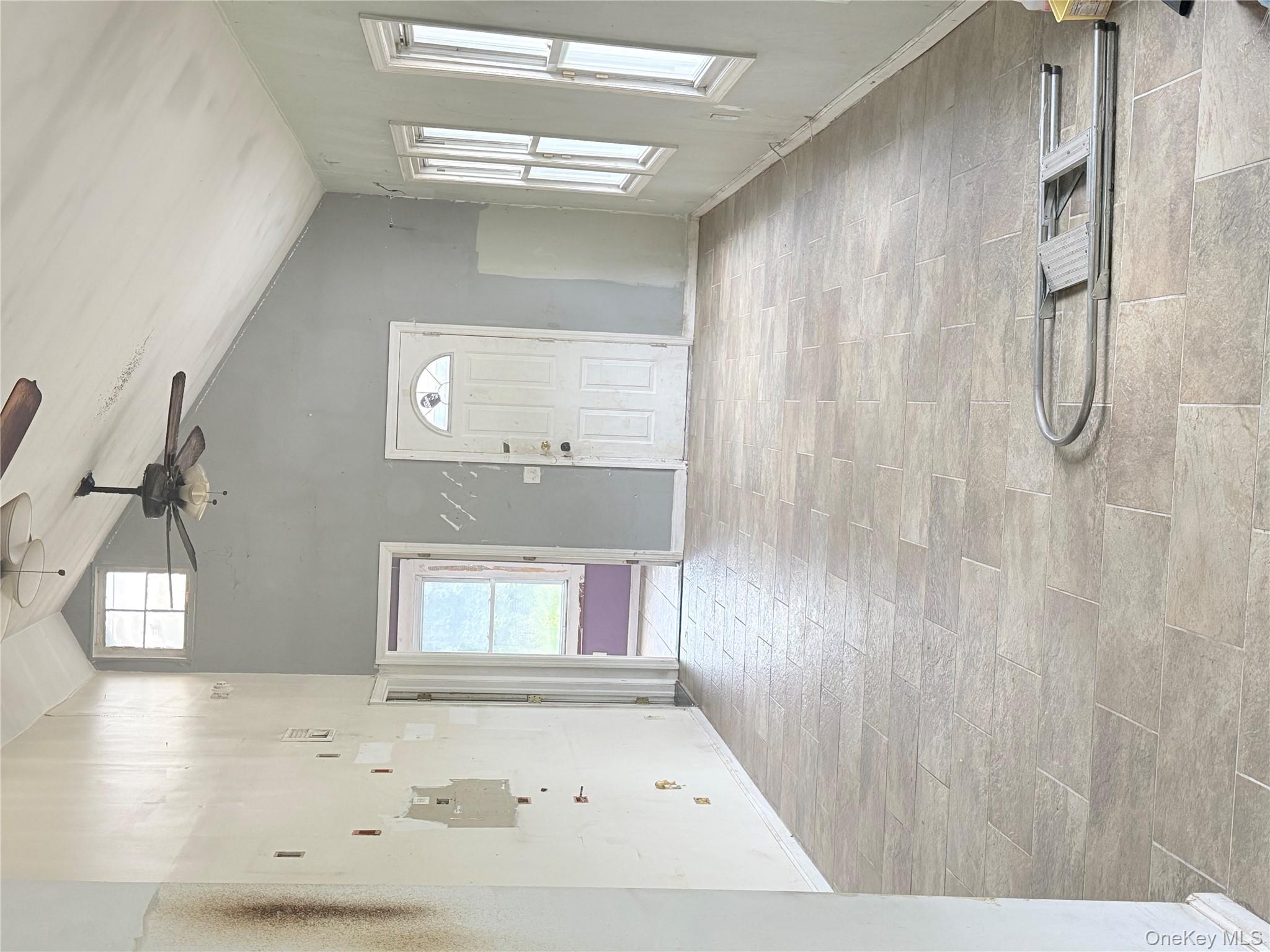 #13 photo, 210 Dartmouth Street, ナッソー郡 Hempstead , NY 11550