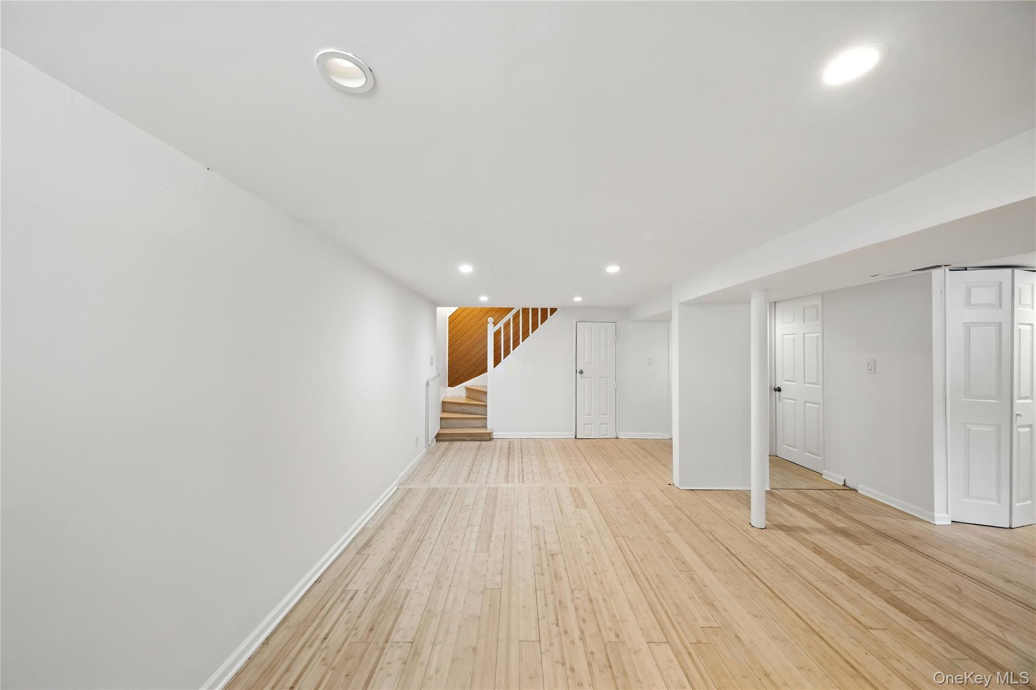 #19 photo, 5958 69th Place, 뉴욕퀸즈 Maspeth , NY 11378