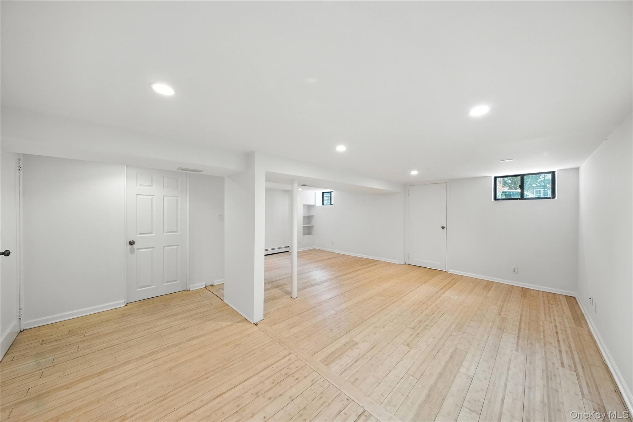 #20 photo, 5958 69th Place, 뉴욕퀸즈 Maspeth , NY 11378