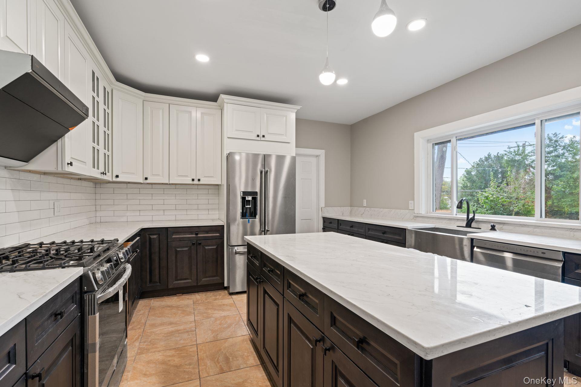 #18 photo, 30 Bryce Avenue, ナッソー郡 Glen Cove , NY 11542