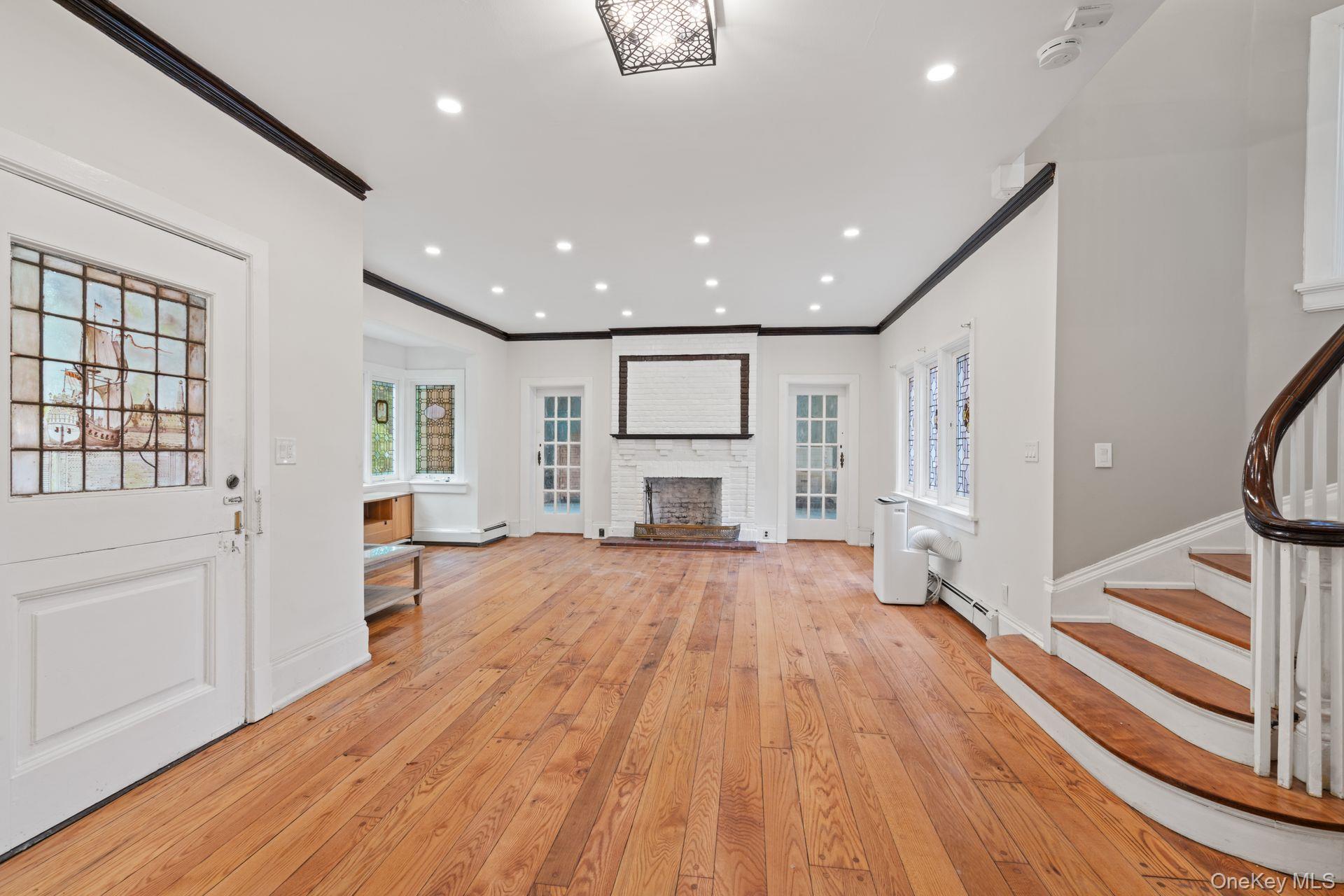 #6 photo, 30 Bryce Avenue, ナッソー郡 Glen Cove , NY 11542