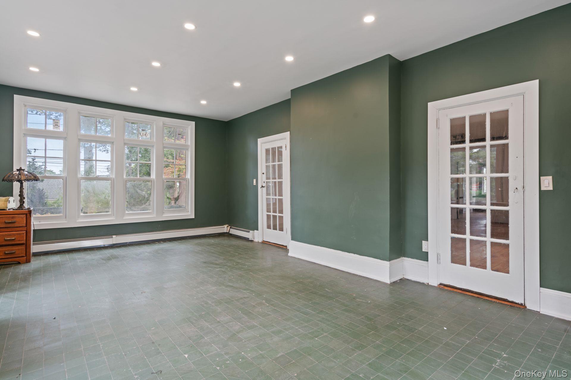 #9 photo, 30 Bryce Avenue, ナッソー郡 Glen Cove , NY 11542