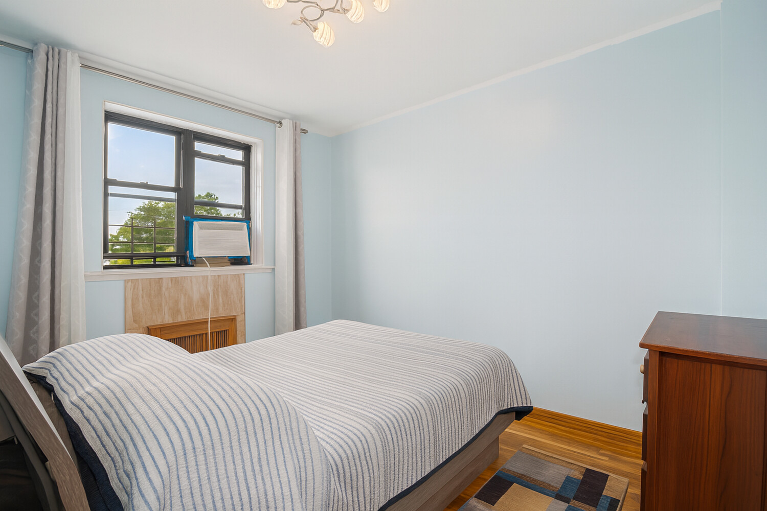 #6 photo, 2615 AVE O, ブルックリン区 Midwood , NY 11210