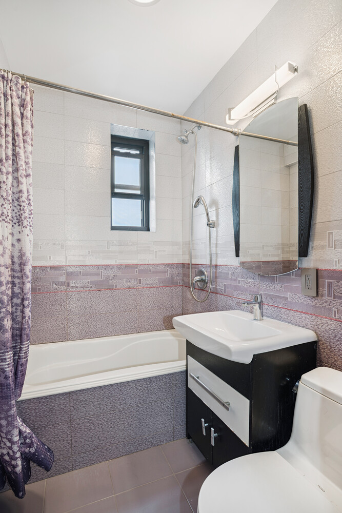 #7 photo, 2615 AVE O, ブルックリン区 Midwood , NY 11210