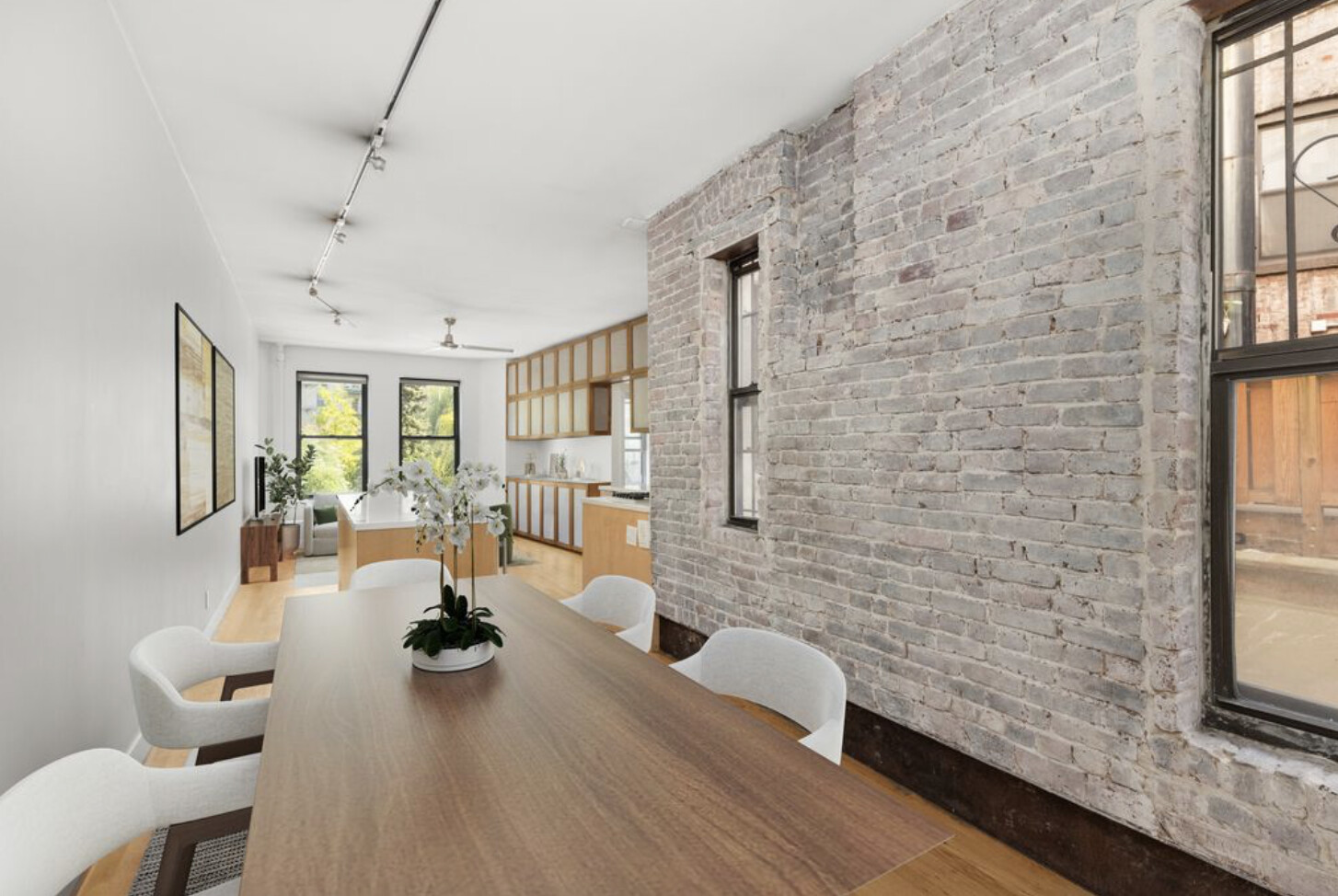 #10 photo, 149 AVE C, マンハッタン East Village , NY 10009