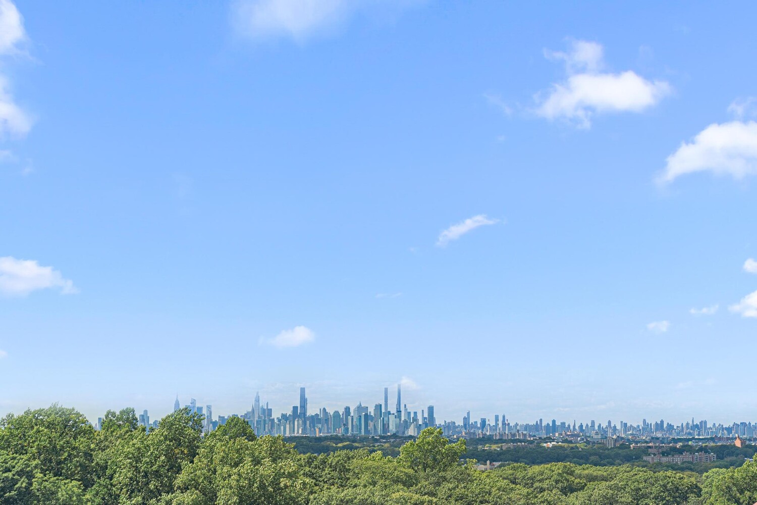 #11 photo, 116-24 GROSVENOR Lane, クイーンズ区 Kew Gardens , NY 11418