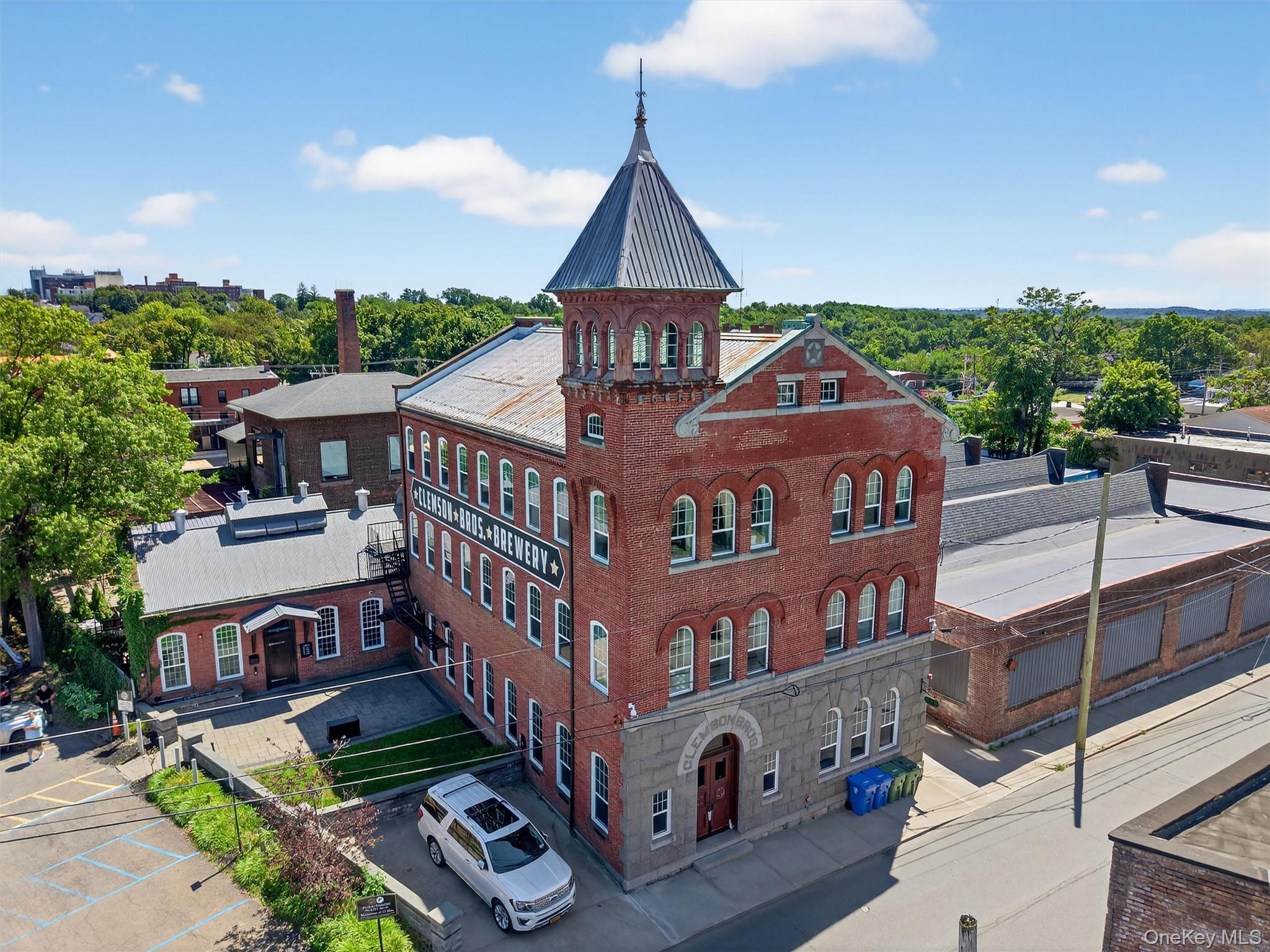 #1 photo, 22 Montgomery Street, Middletown , NY 10940