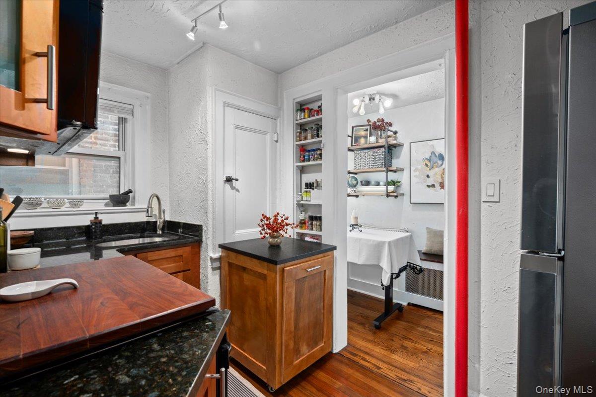 #9 photo, 512 Mamaroneck Avenue, White Plains , NY 10605