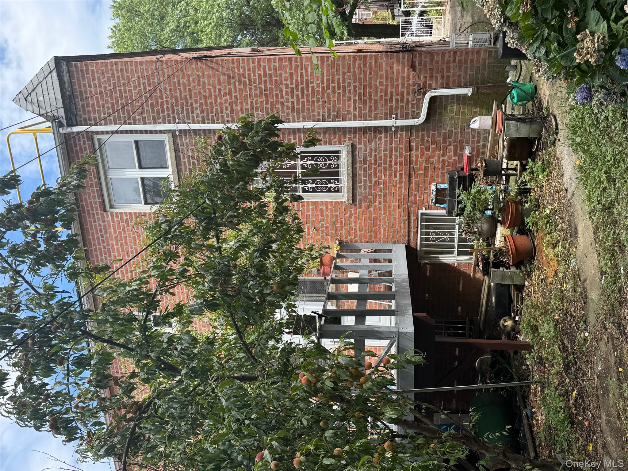 #3 photo, 2339 Barnes Avenue, ブロンクス区 Bronx , NY 10467