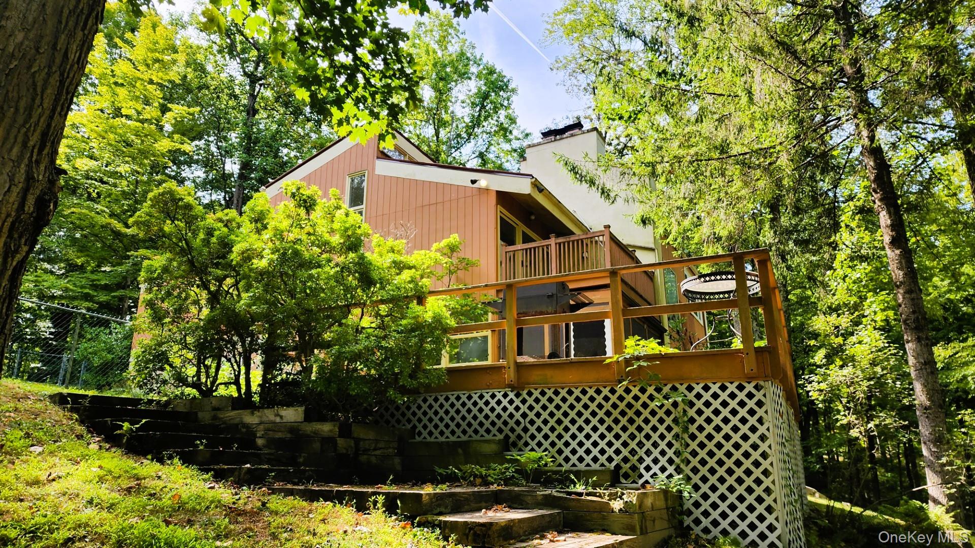 #7 photo, 402 Hortontown Road, Hopewell Junction , NY 12533