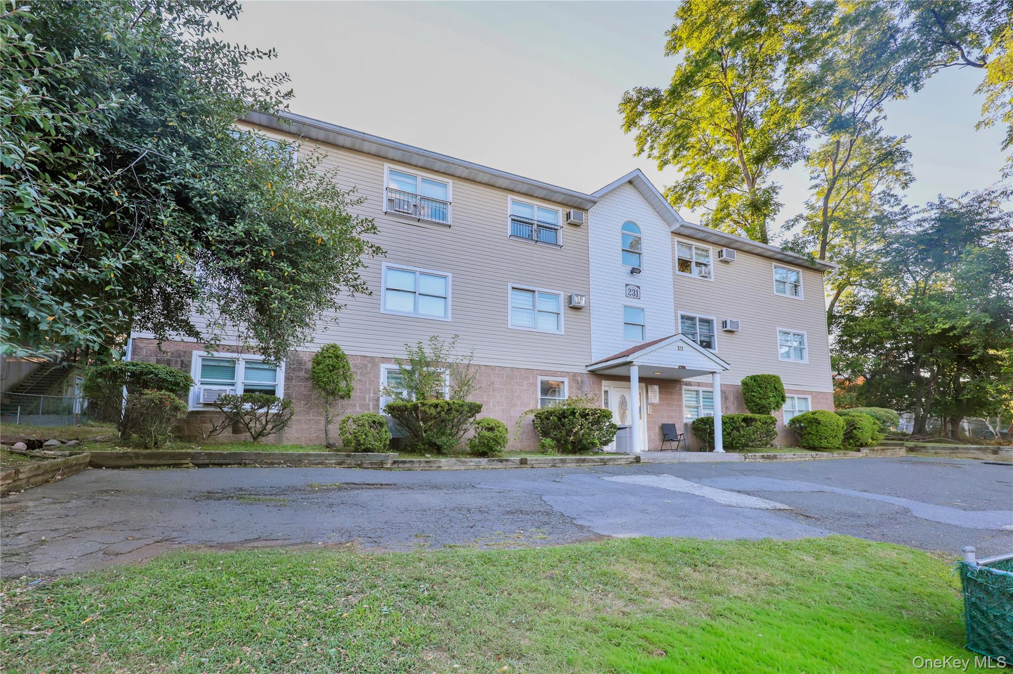 #1 photo, 231 Blauvelt Road, Monsey , NY 10952