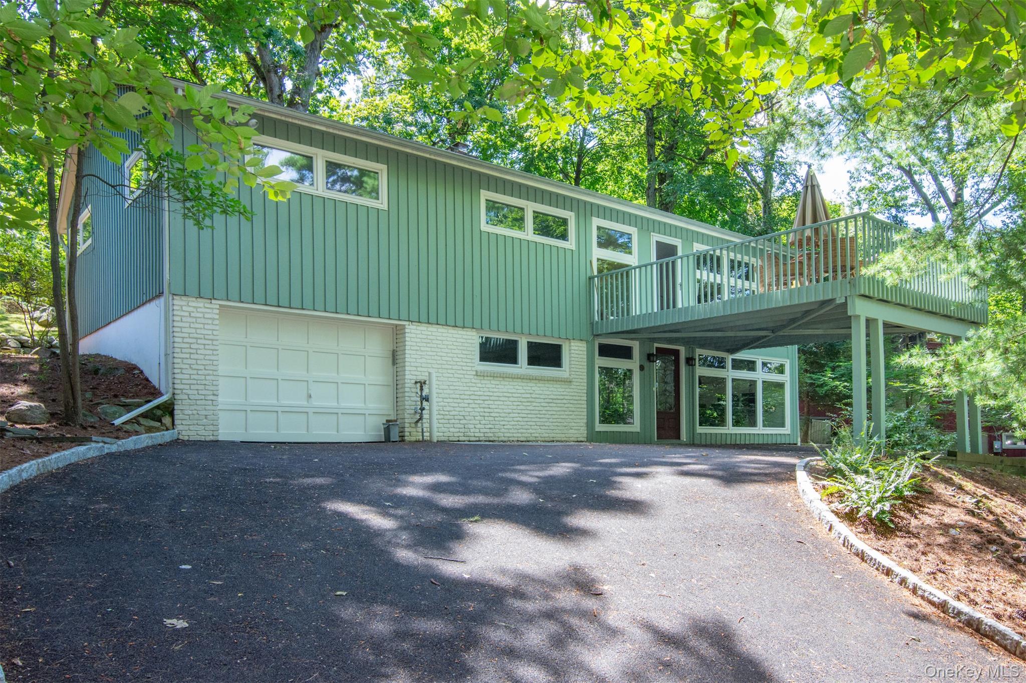 #1 photo, 70 Deertrack Lane, Irvington , NY 10533