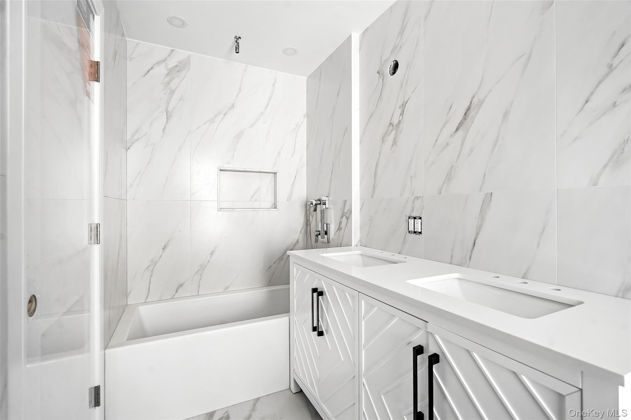 #19 photo, 64 1/2 Exchange Place, Port Chester , NY 10573