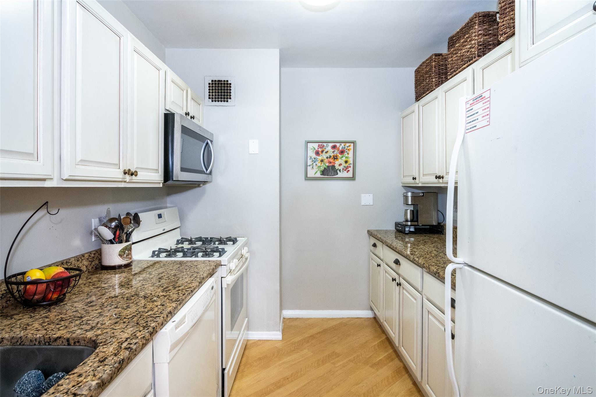 #8 photo, 1255 North Avenue, New Rochelle , NY 10804