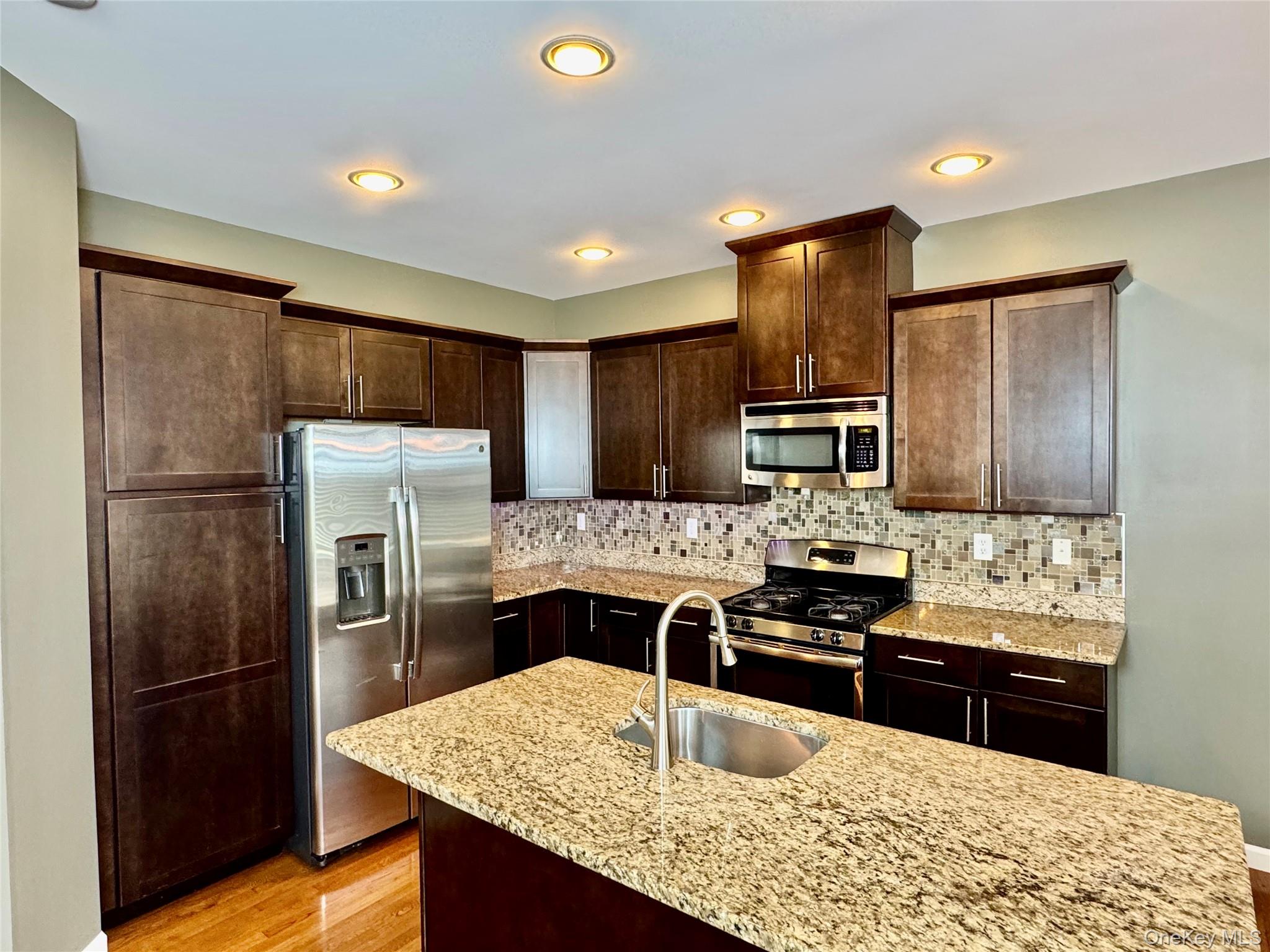 #8 photo, 19 Highrose Ridge Way, Middletown , NY 10940