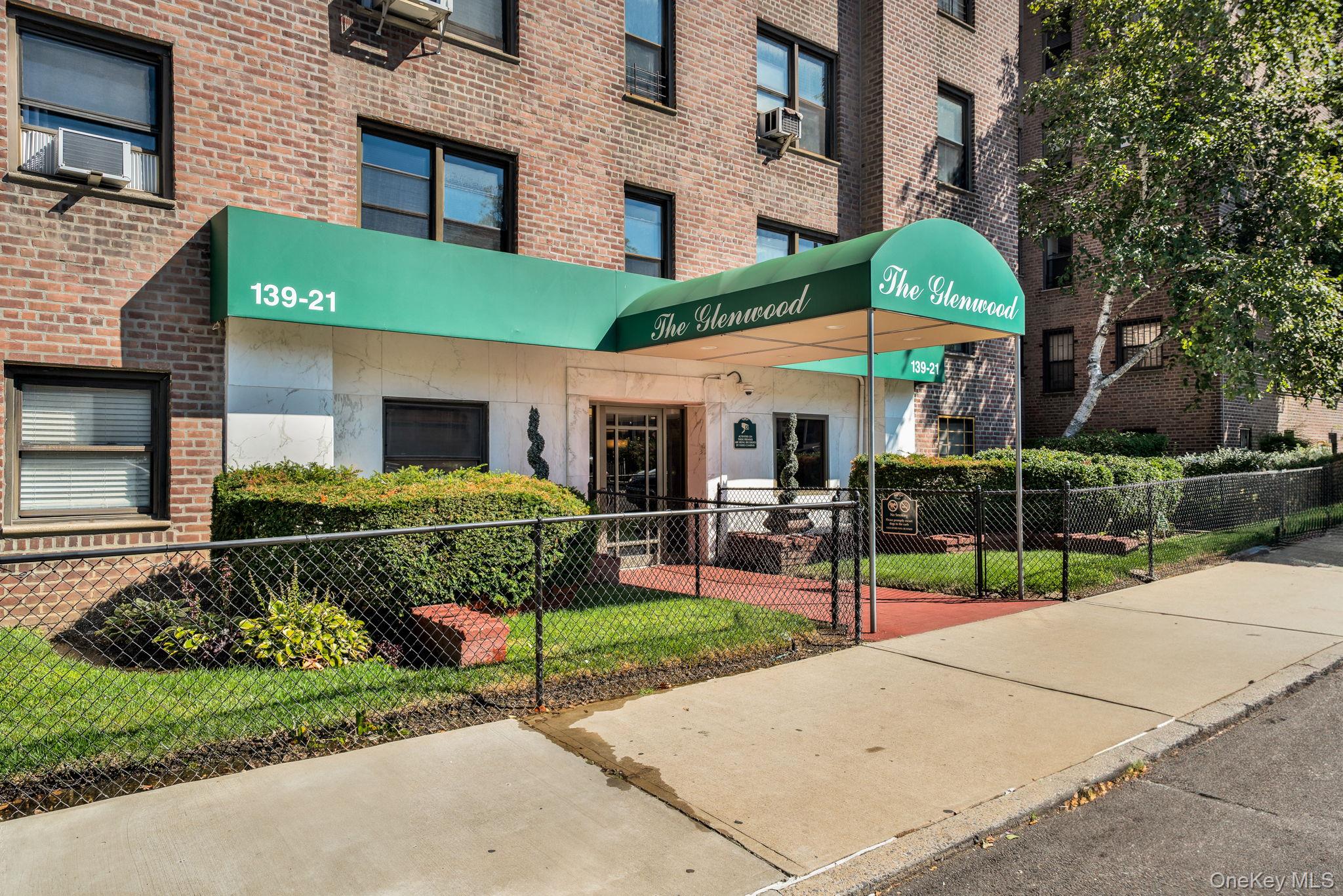 #1 photo, 139-21 85th Drive, クイーンズ区 Briarwood , NY 11435