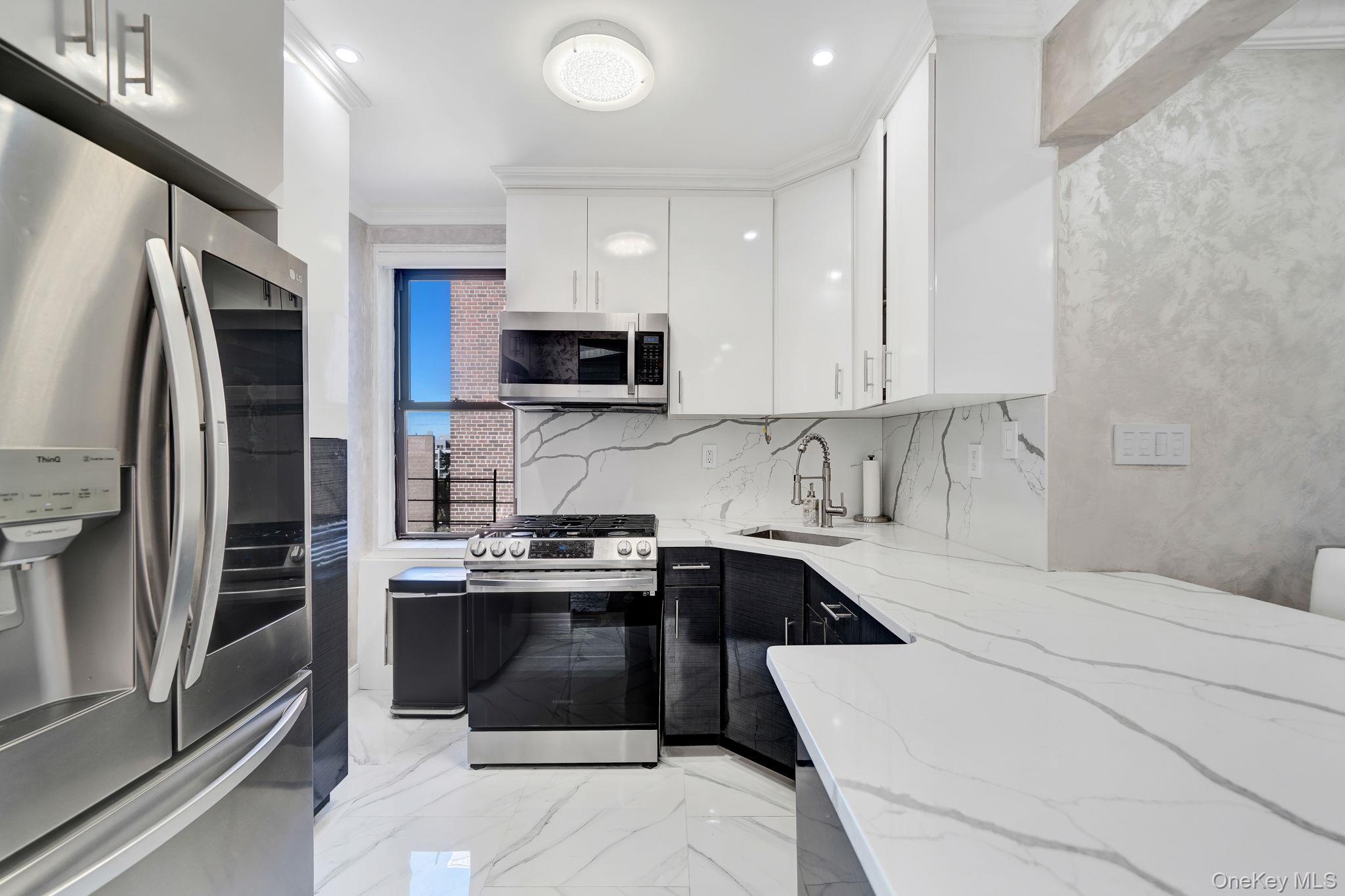 #10 photo, 139-21 85th Drive, クイーンズ区 Briarwood , NY 11435