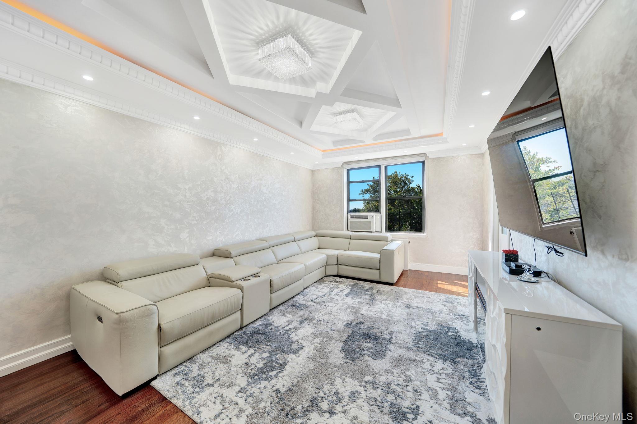 #13 photo, 139-21 85th Drive, クイーンズ区 Briarwood , NY 11435