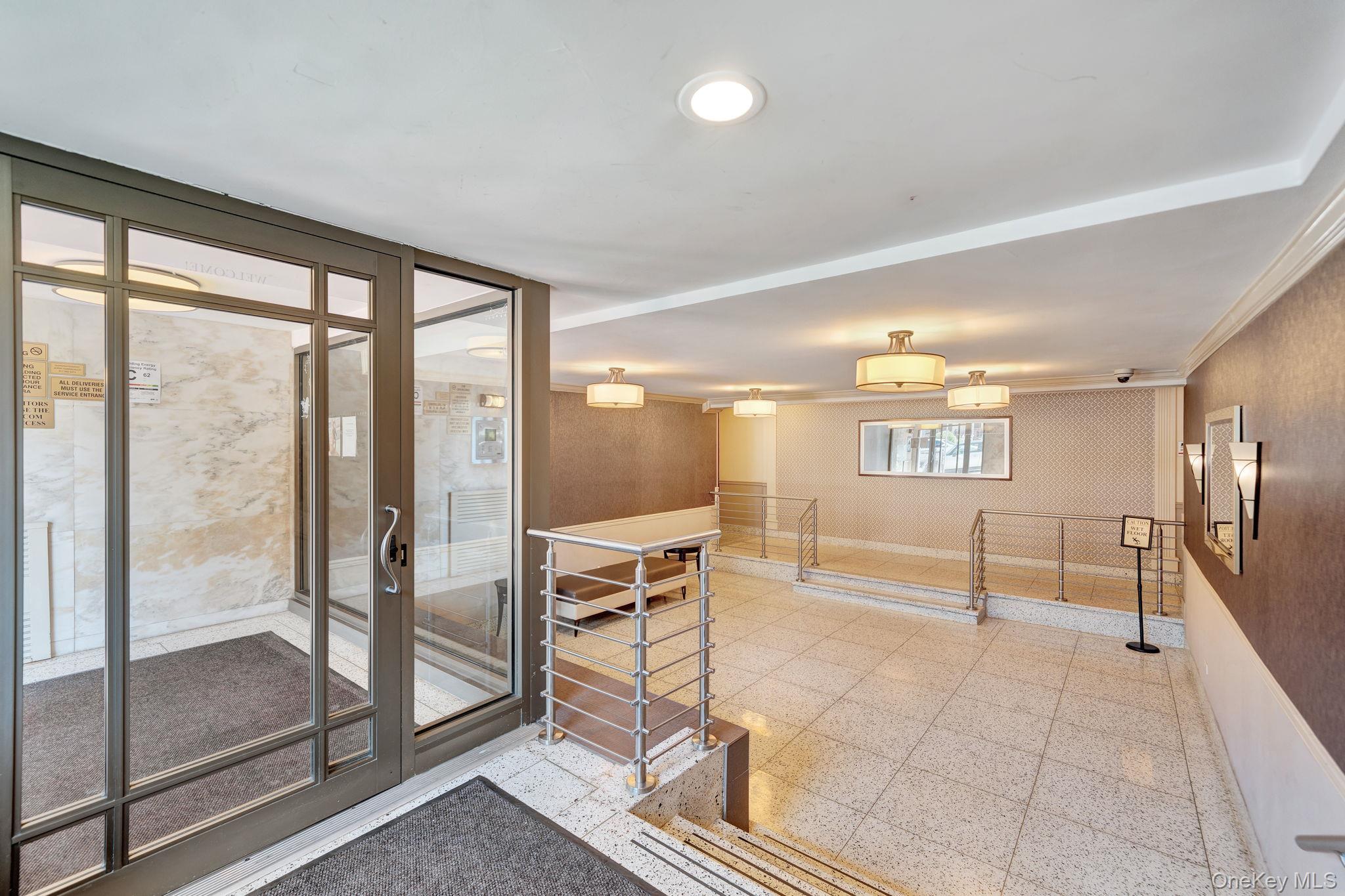 #2 photo, 139-21 85th Drive, クイーンズ区 Briarwood , NY 11435