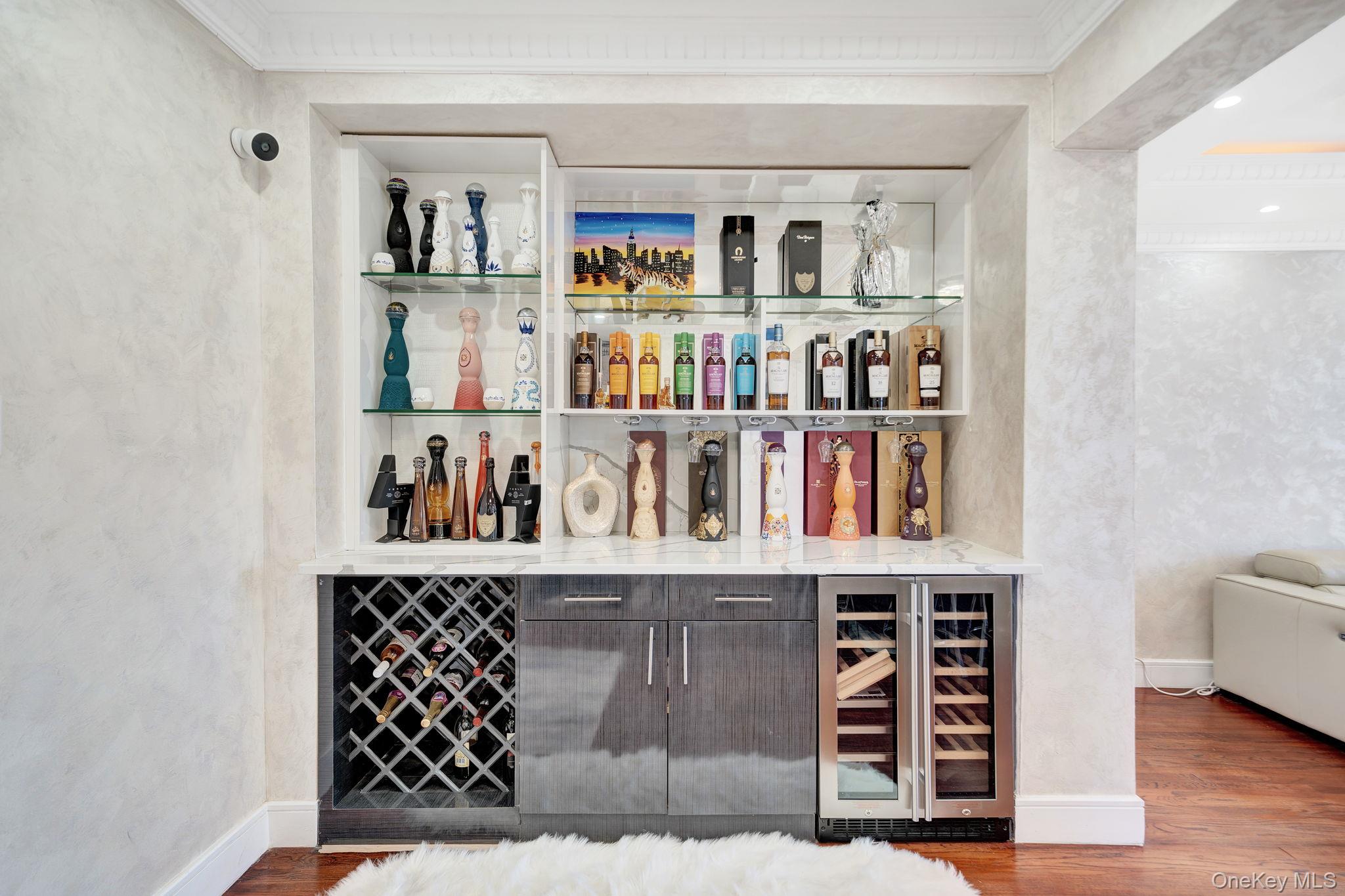 #4 photo, 139-21 85th Drive, クイーンズ区 Briarwood , NY 11435