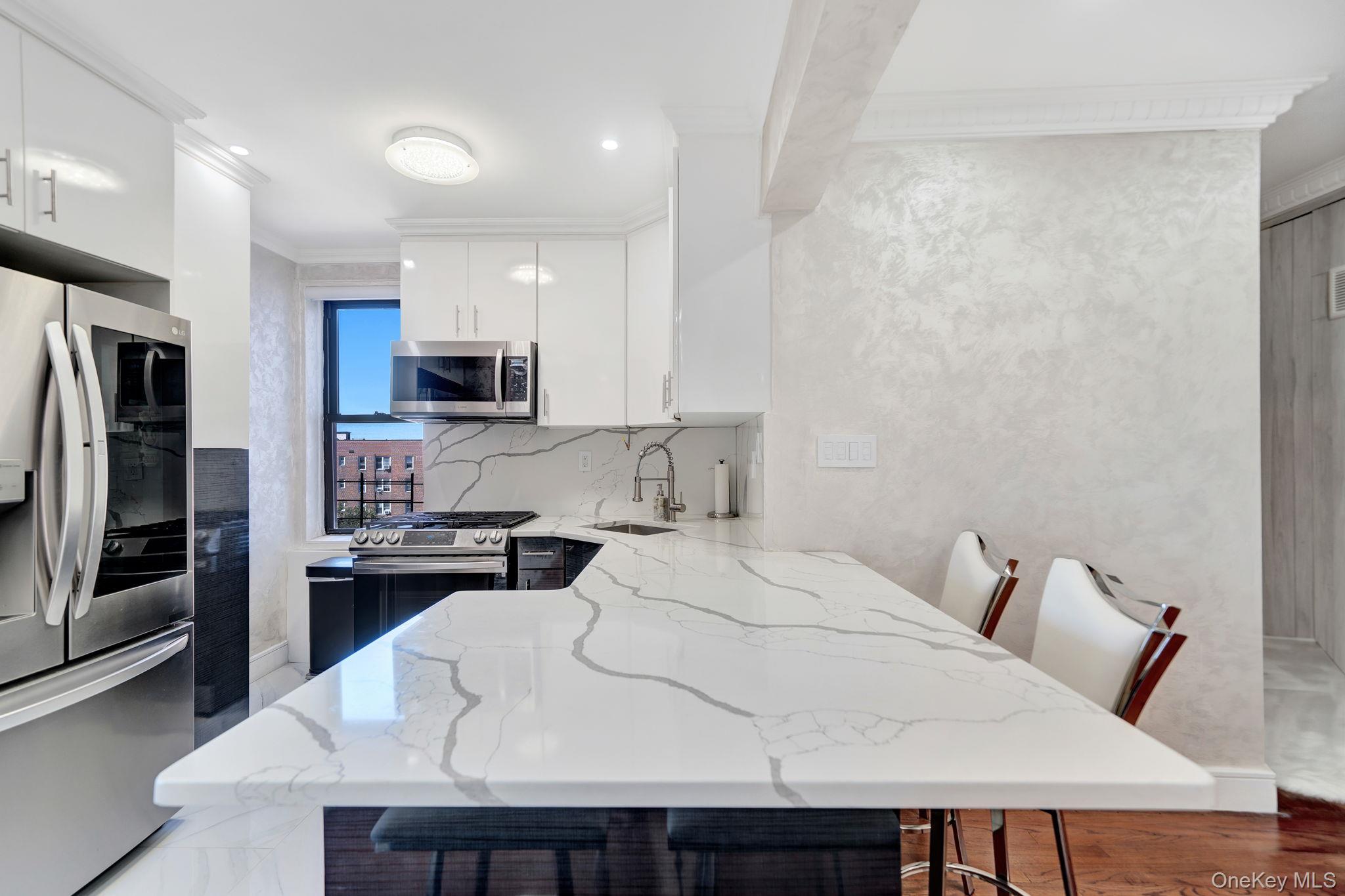 #9 photo, 139-21 85th Drive, クイーンズ区 Briarwood , NY 11435