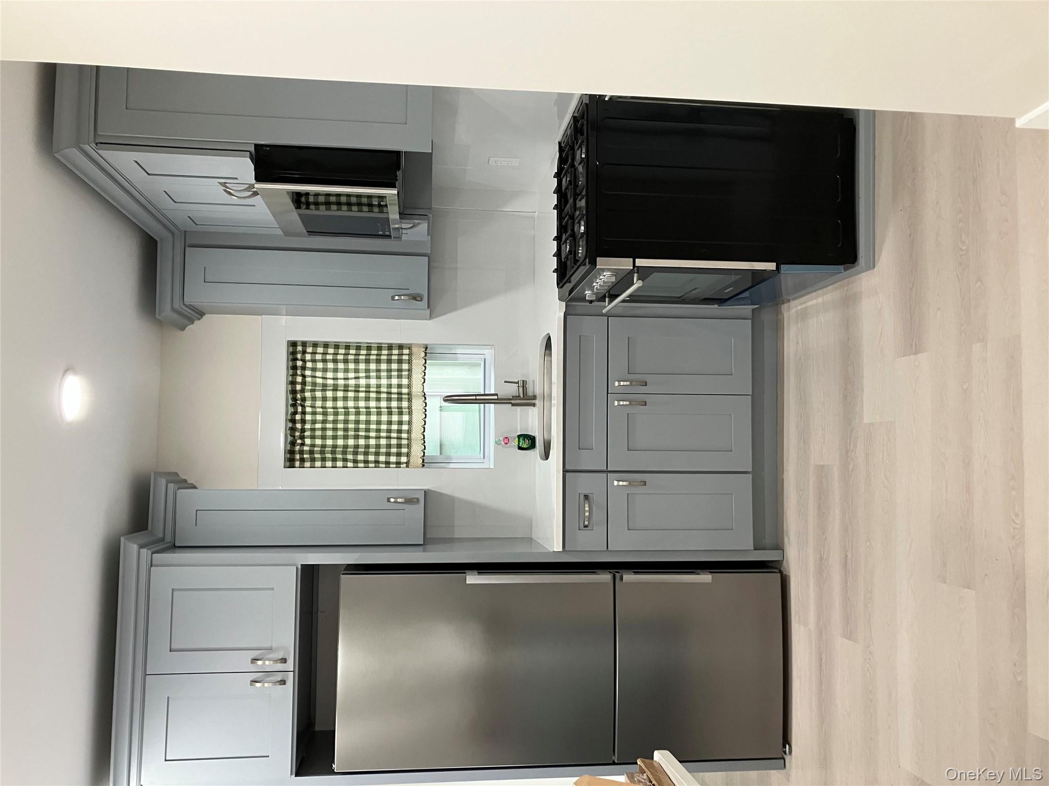 #7 photo, 18-40 123rd Street, クイーンズ区 College Point , NY 11356