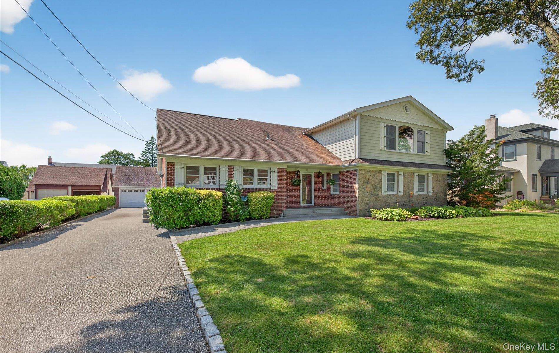 #1 photo, 36 Hemlock Lane, サフォーク郡 Bay Shore , NY 11706