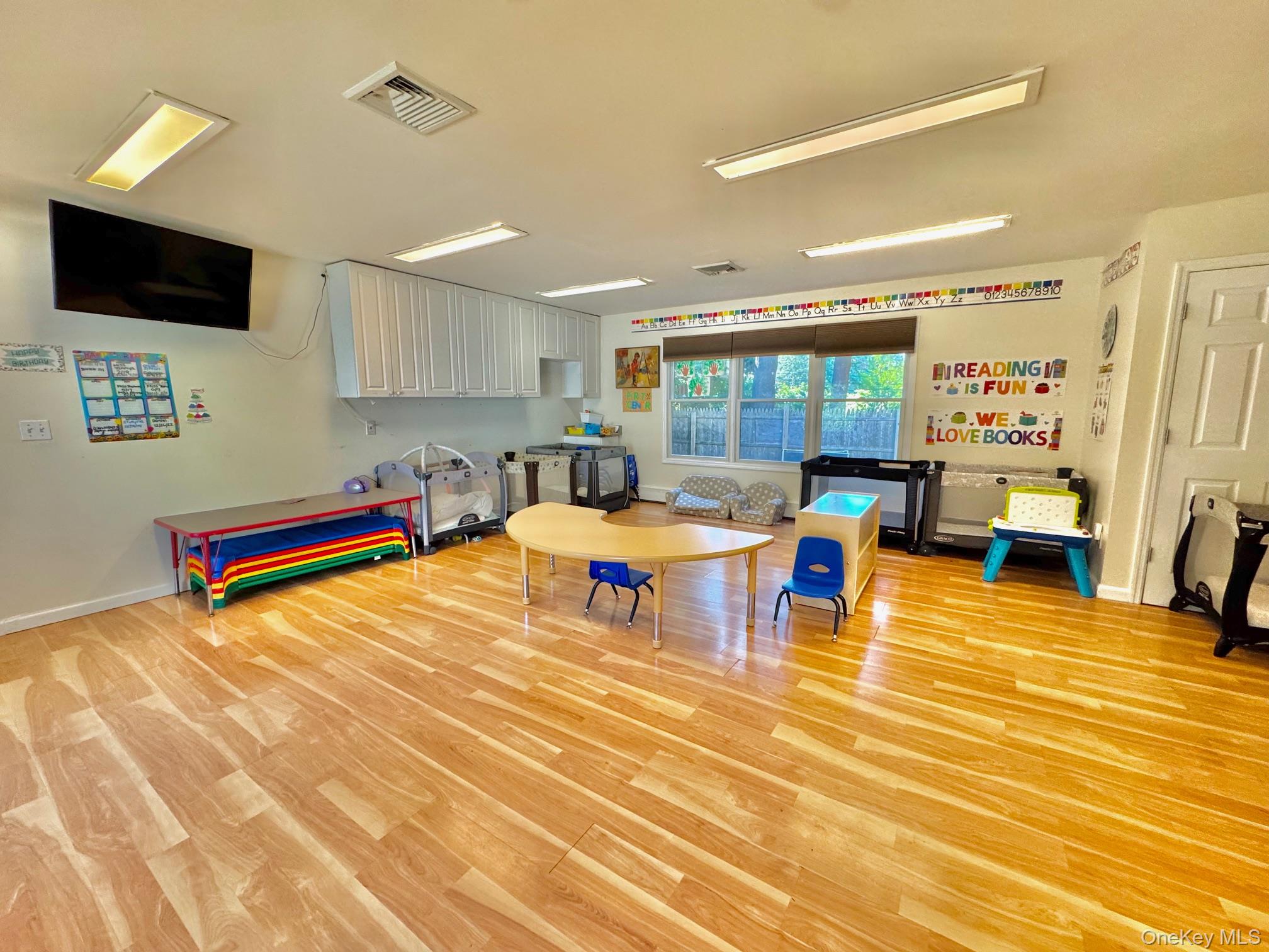 #9 photo, 329 Deer Park Road, サフォーク郡 Dix Hills , NY 11746