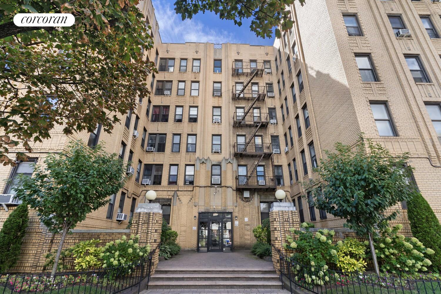 #3 photo, 1610 Ave P, ブルックリン区 Midwood , NY 11229