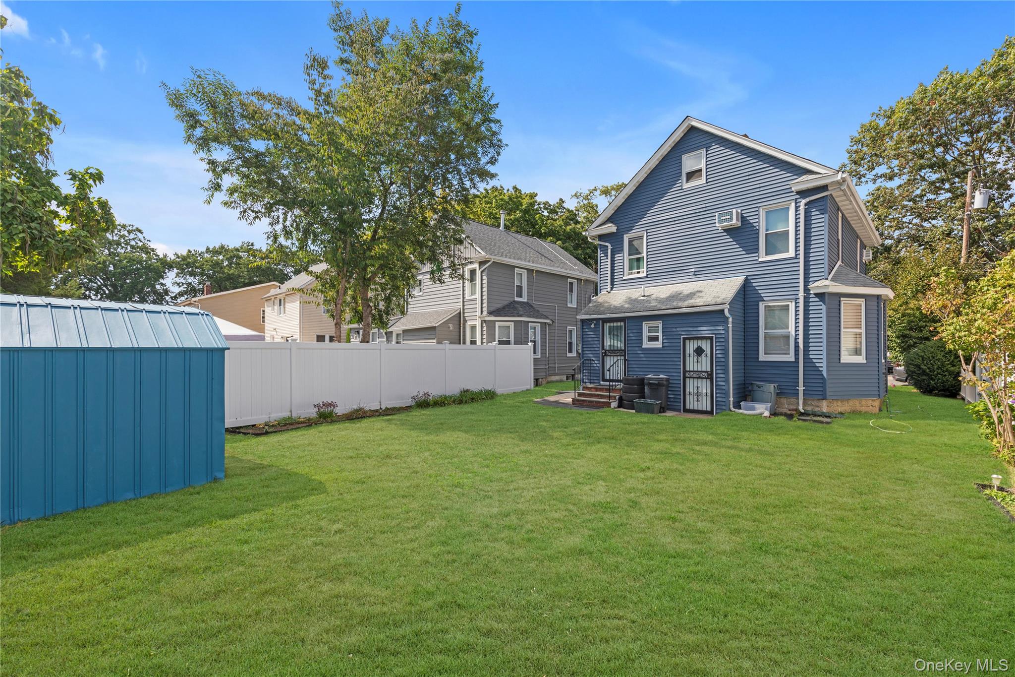 #18 photo, 24 Walnut Street, ナッソー郡 Westbury , NY 11590