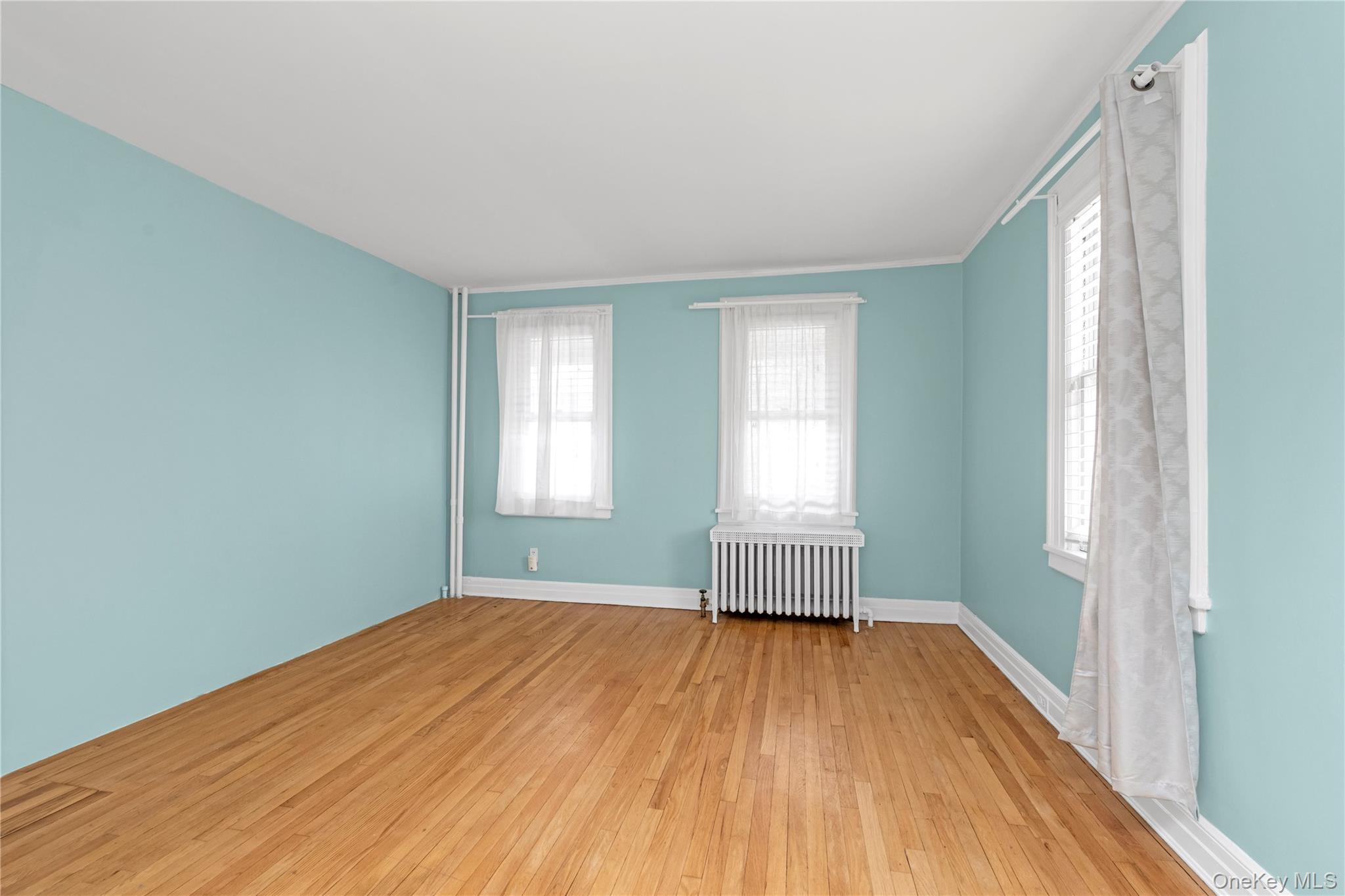 #6 photo, 24 Walnut Street, ナッソー郡 Westbury , NY 11590