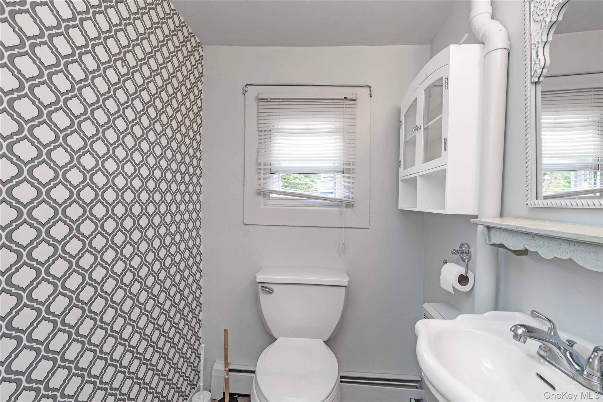 #9 photo, 24 Walnut Street, ナッソー郡 Westbury , NY 11590