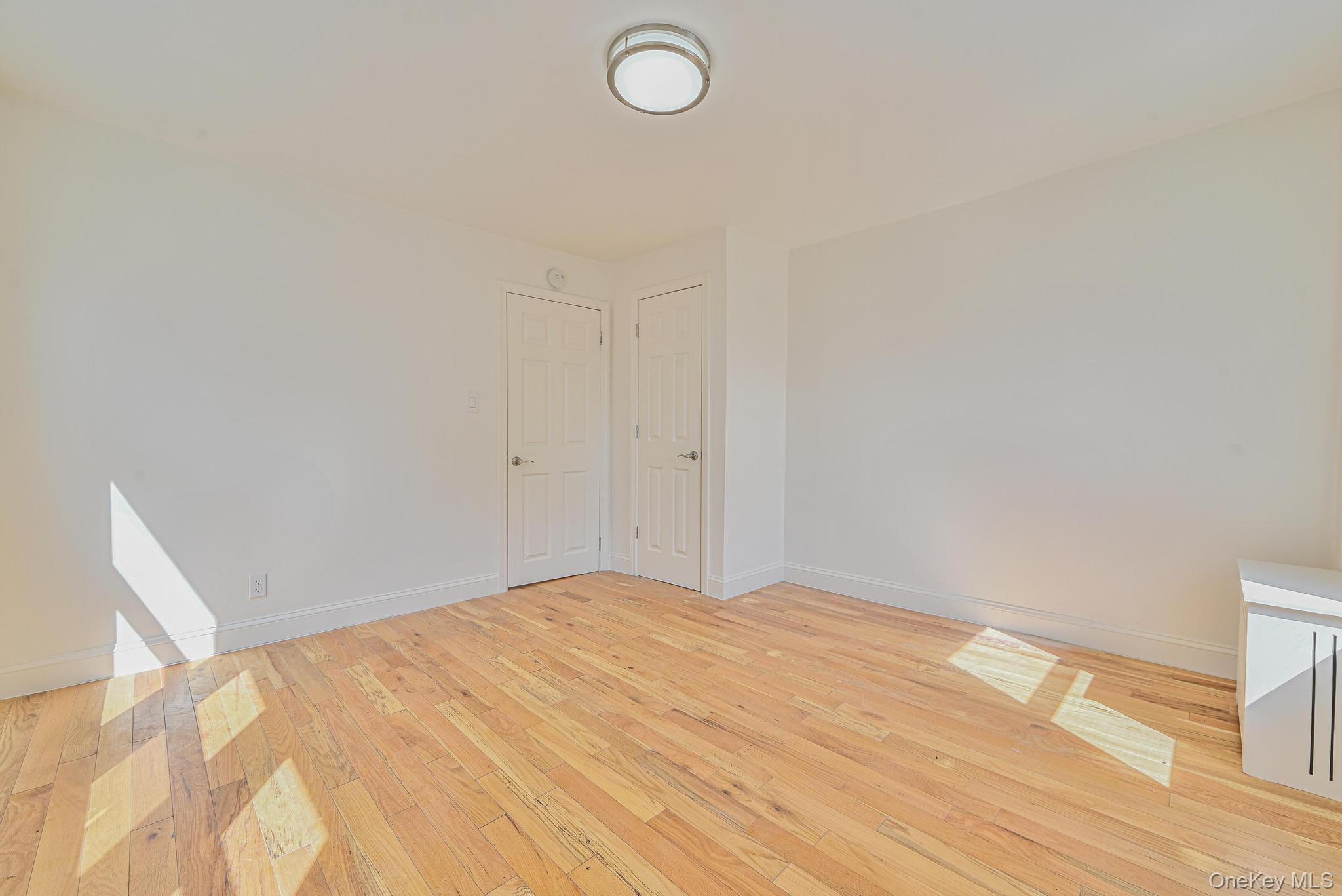 #12 photo, 19 Parma Road, ナッソー郡 Island Park , NY 11558