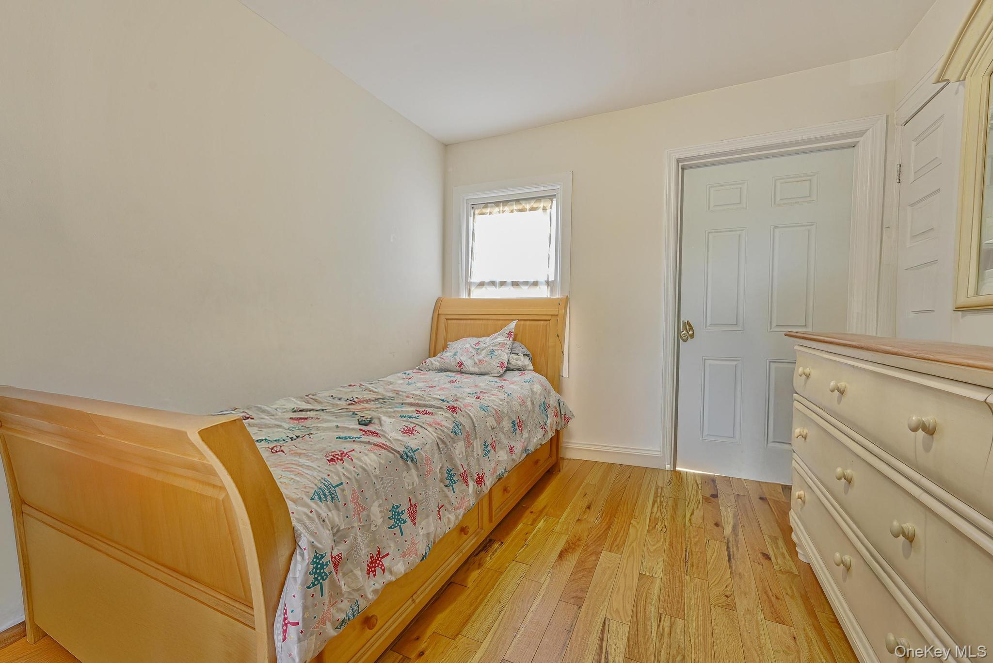 #16 photo, 19 Parma Road, ナッソー郡 Island Park , NY 11558