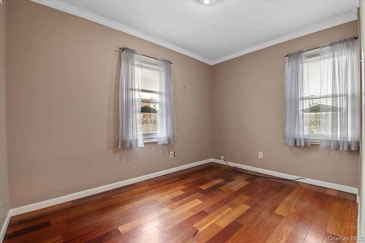 #19 photo, 281 Broadway, Bethpage , NY 11714