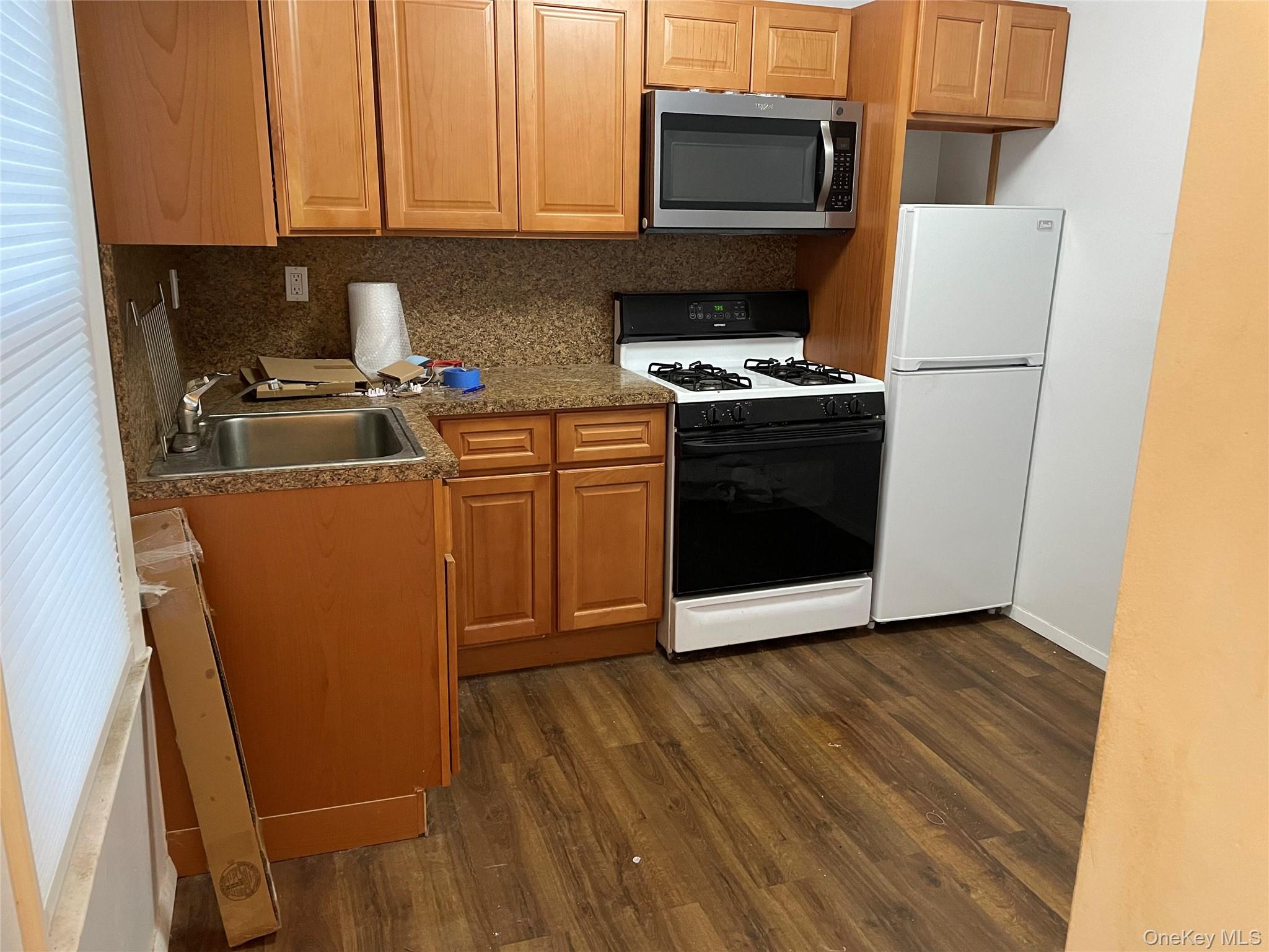 #3 photo, 7 N Maryland Avenue, ナッソー郡 Port Washington , NY 11050