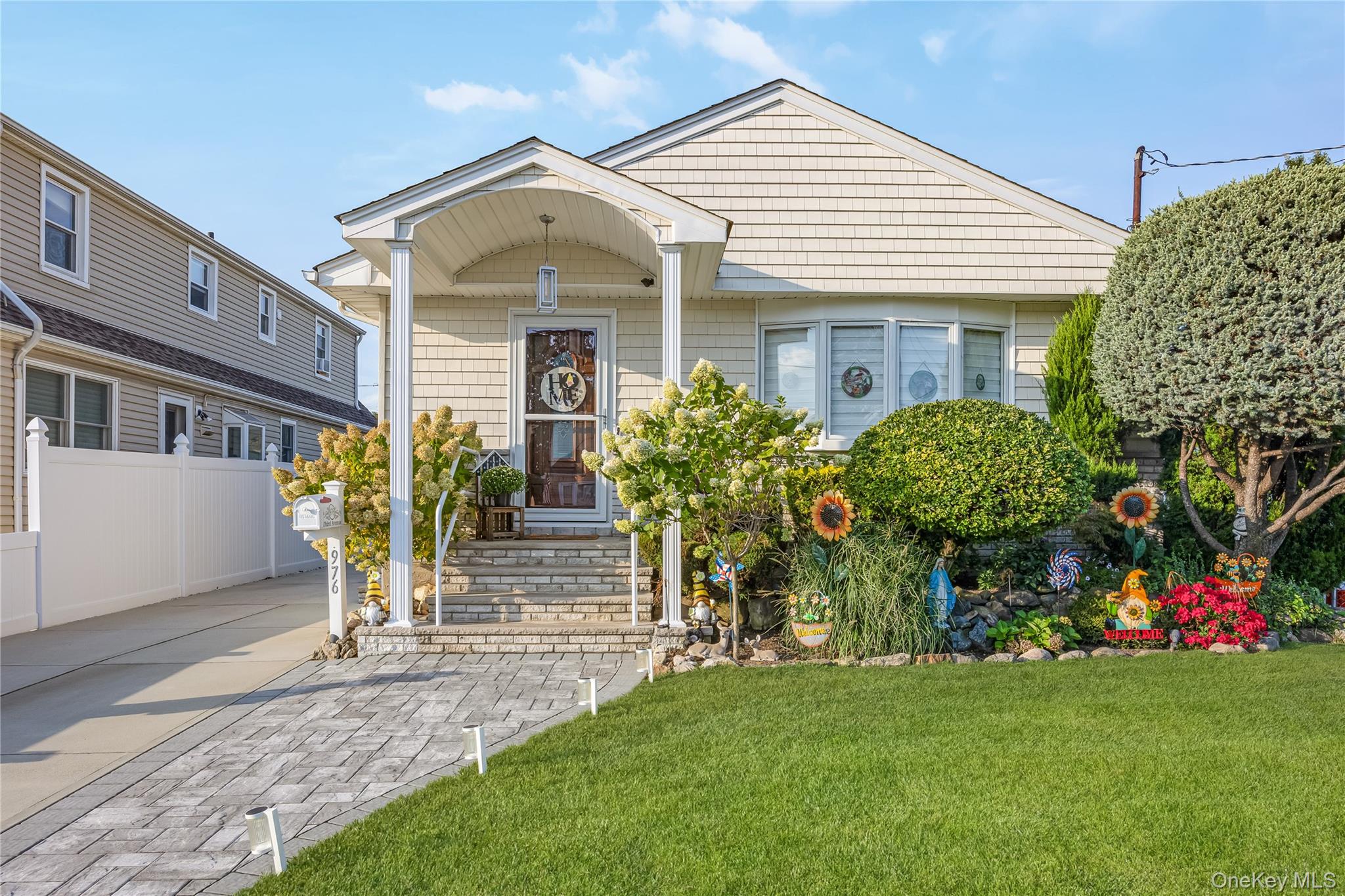 #1 photo, 976 Third, Franklin Square , NY 11010