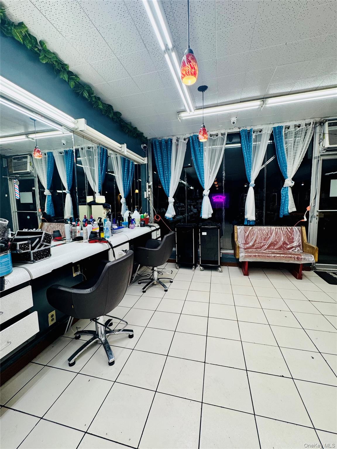 #7 photo, 10 W Columbia, ナッソー郡 Hempstead , NY 11550