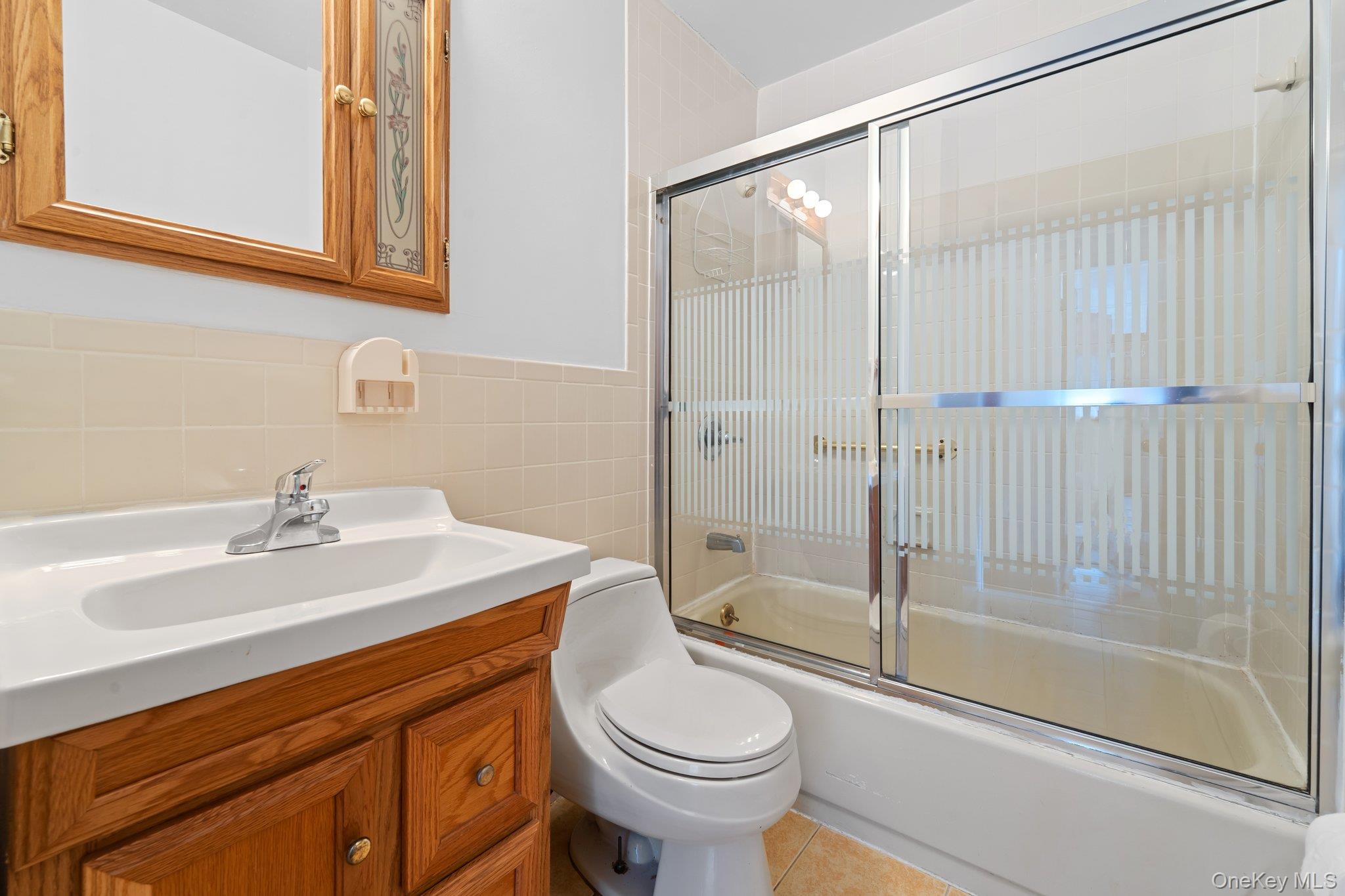 #11 photo, 7447 Calamus Avenue, クイーンズ区 Elmhurst , NY 11373