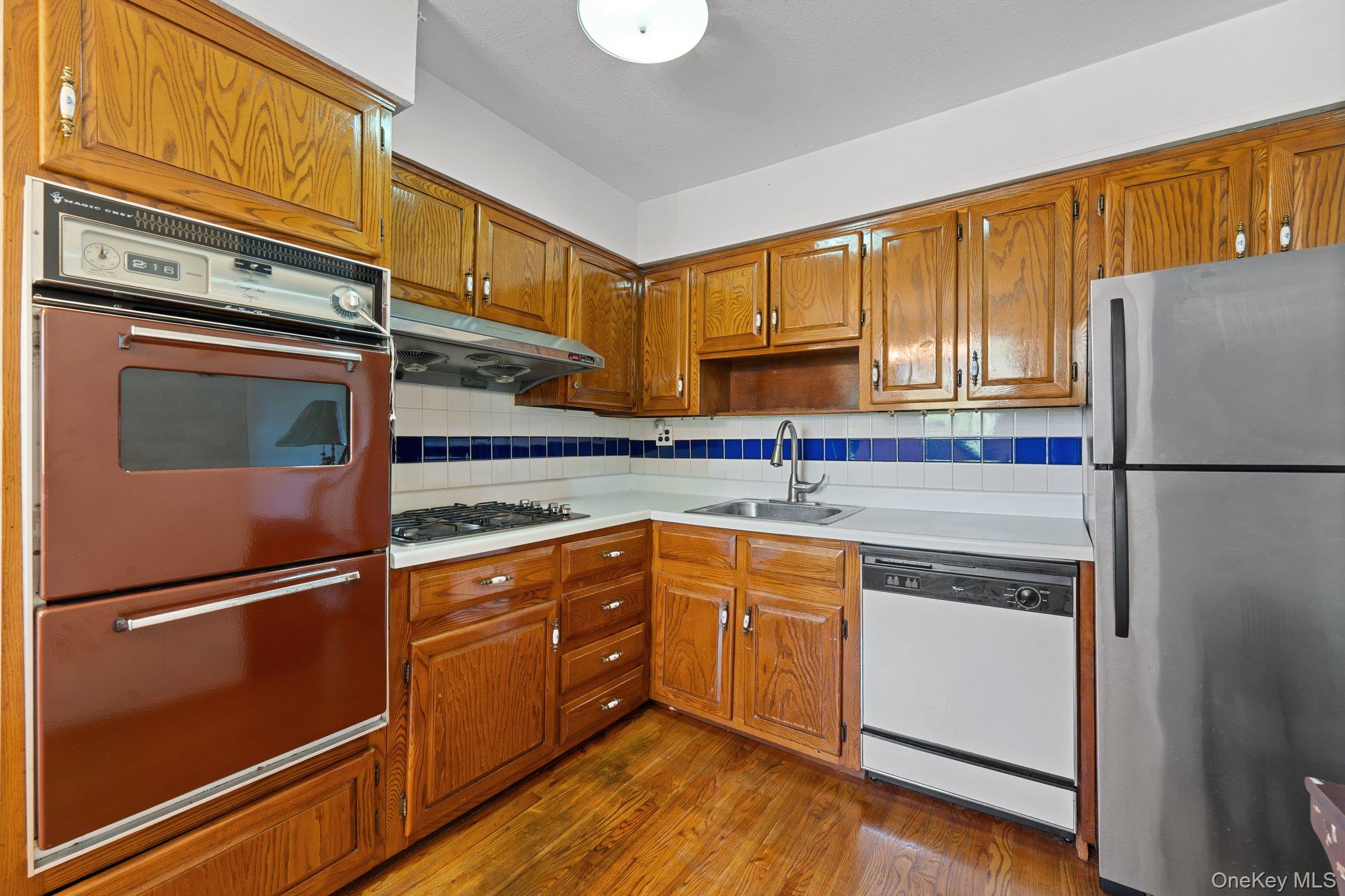 #7 photo, 7447 Calamus Avenue, クイーンズ区 Elmhurst , NY 11373